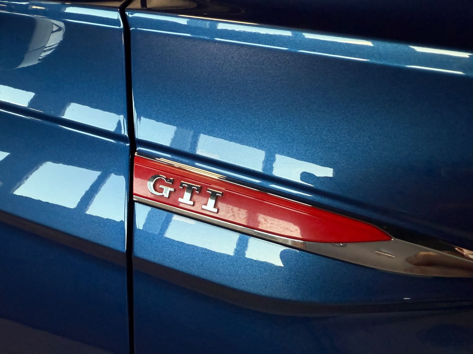 VW Polo 2.0 TSI GTI DSG-image-13