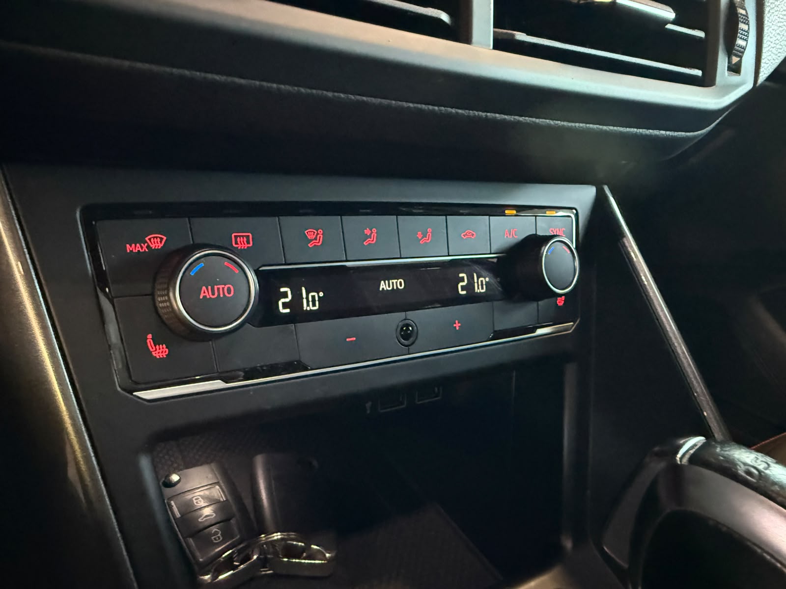 VW Polo 2.0 TSI GTI DSG-image-21