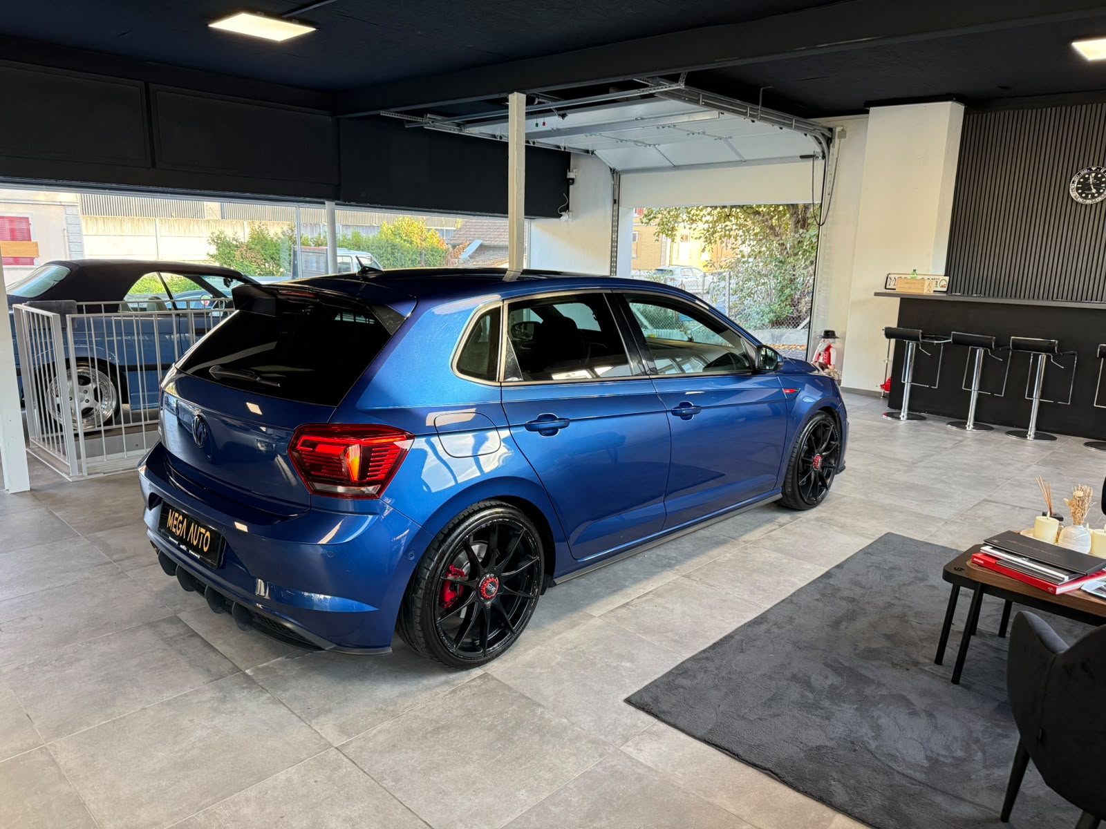 VW Polo 2.0 TSI GTI DSG-image-9