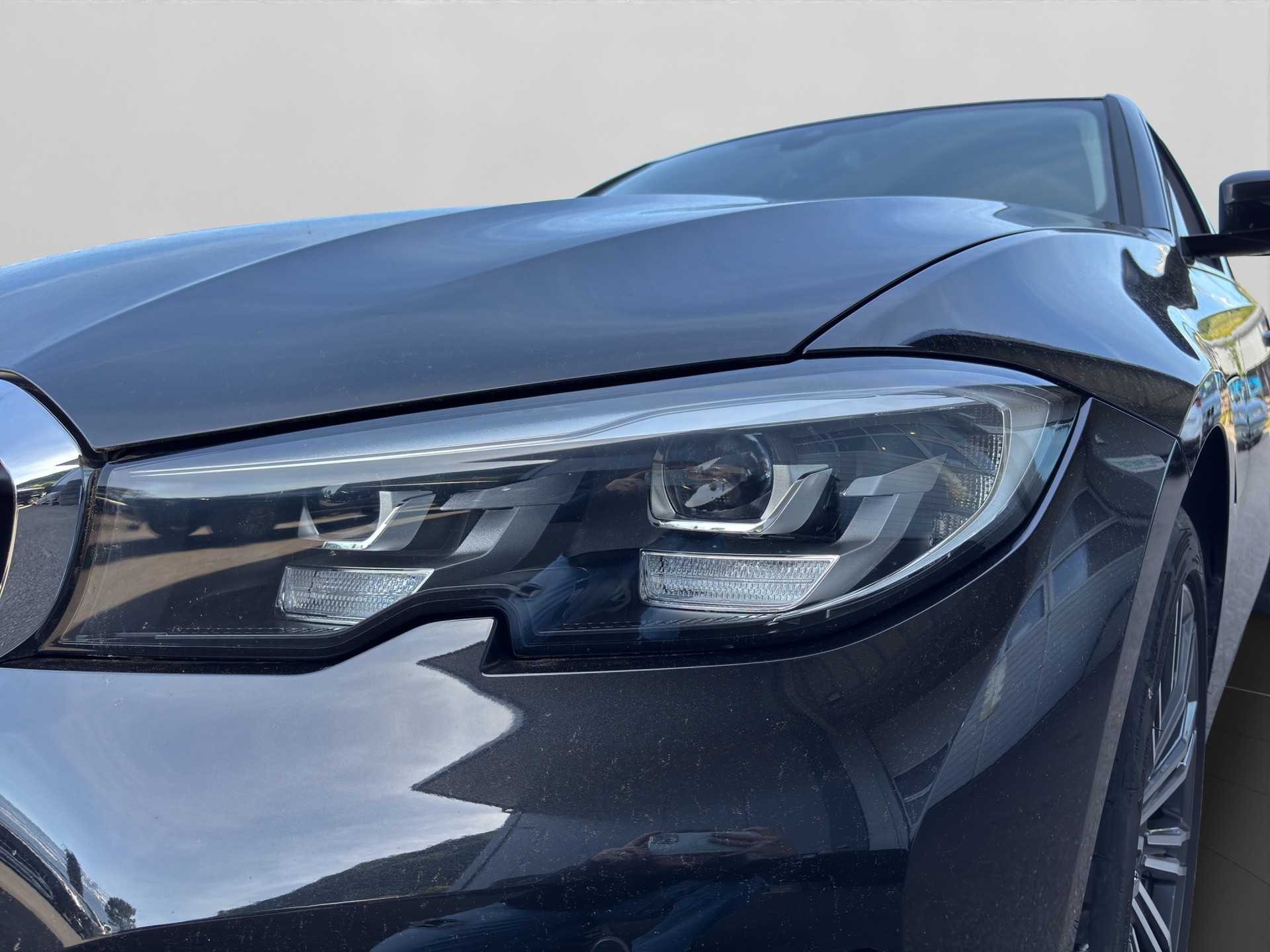 BMW 330e Steptronic Sport Line-image-13