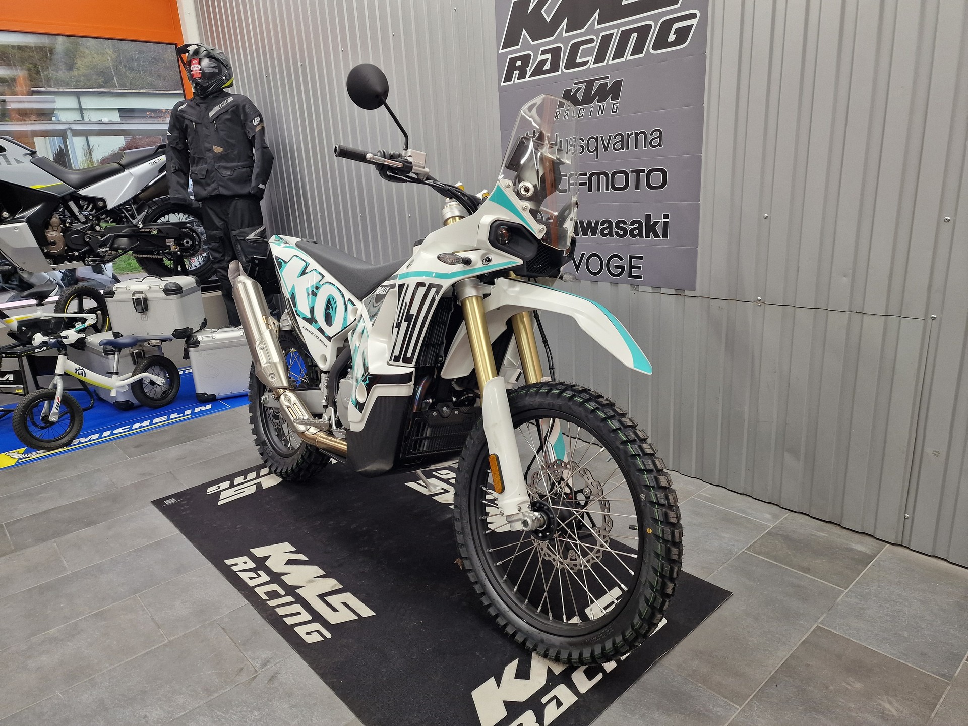 KOVE 450 Rally-showroom-element-1