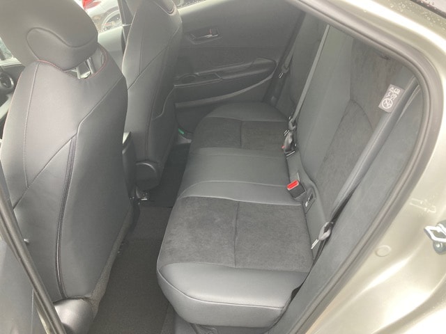 TOYOTA C-HR 2.0 HSD CVT GR Sport Premiere 4WD-image-9