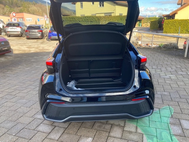 TOYOTA C-HR 2.0 HSD CVT GR Sport Premiere 4WD-image-6