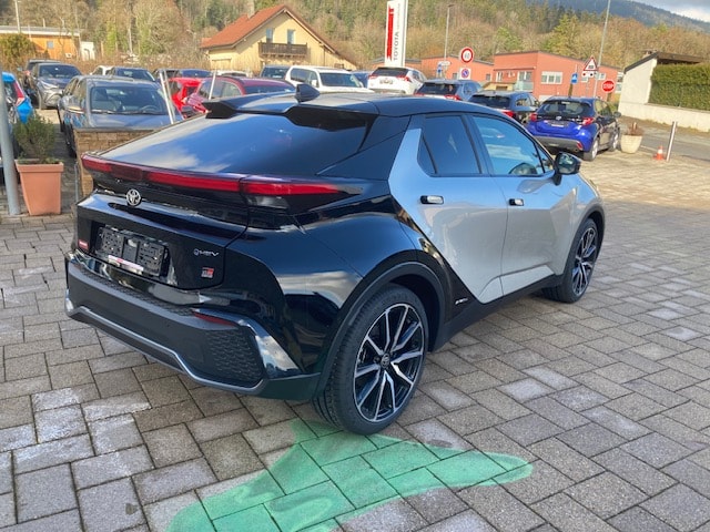 TOYOTA C-HR 2.0 HSD CVT GR Sport Premiere 4WD-image-4