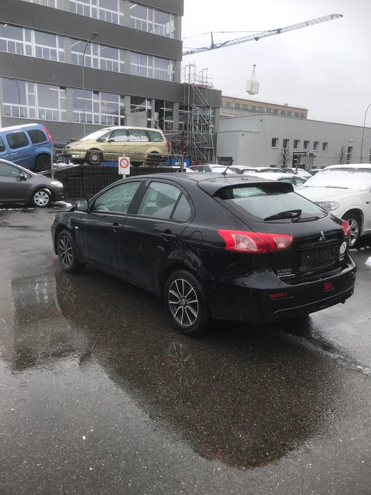 MITSUBISHI Lancer Sportback 1.6 Pure-image-2