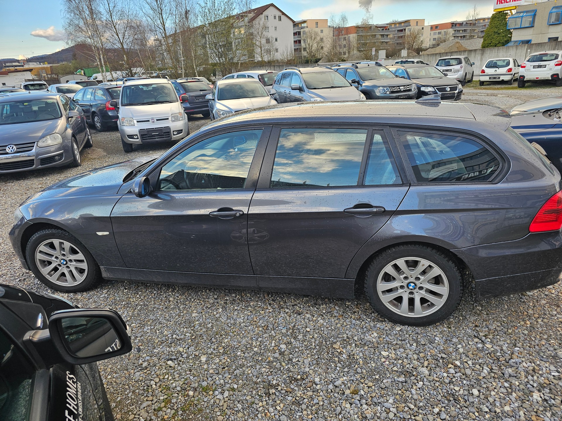 BMW 320i Touring Access Steptronic-image-3