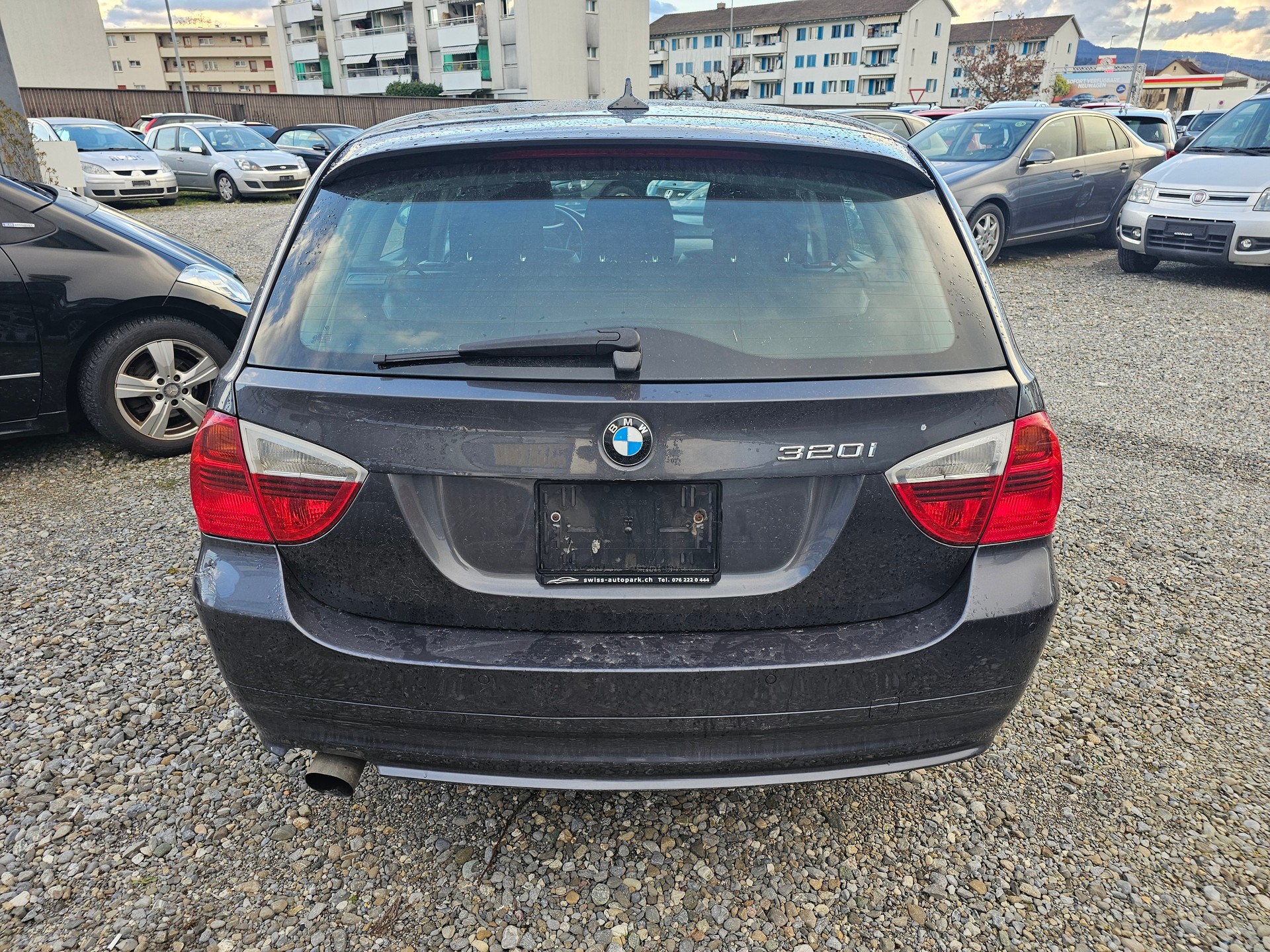 BMW 320i Touring Access Steptronic-image-7