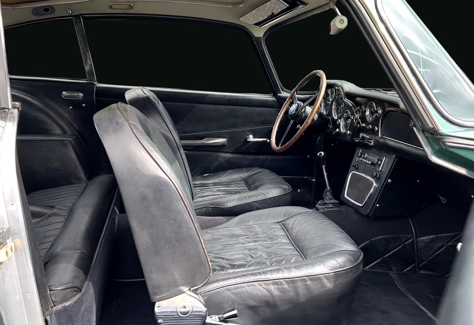 ASTON MARTIN DB4 Superleggera Serie 1-image-14