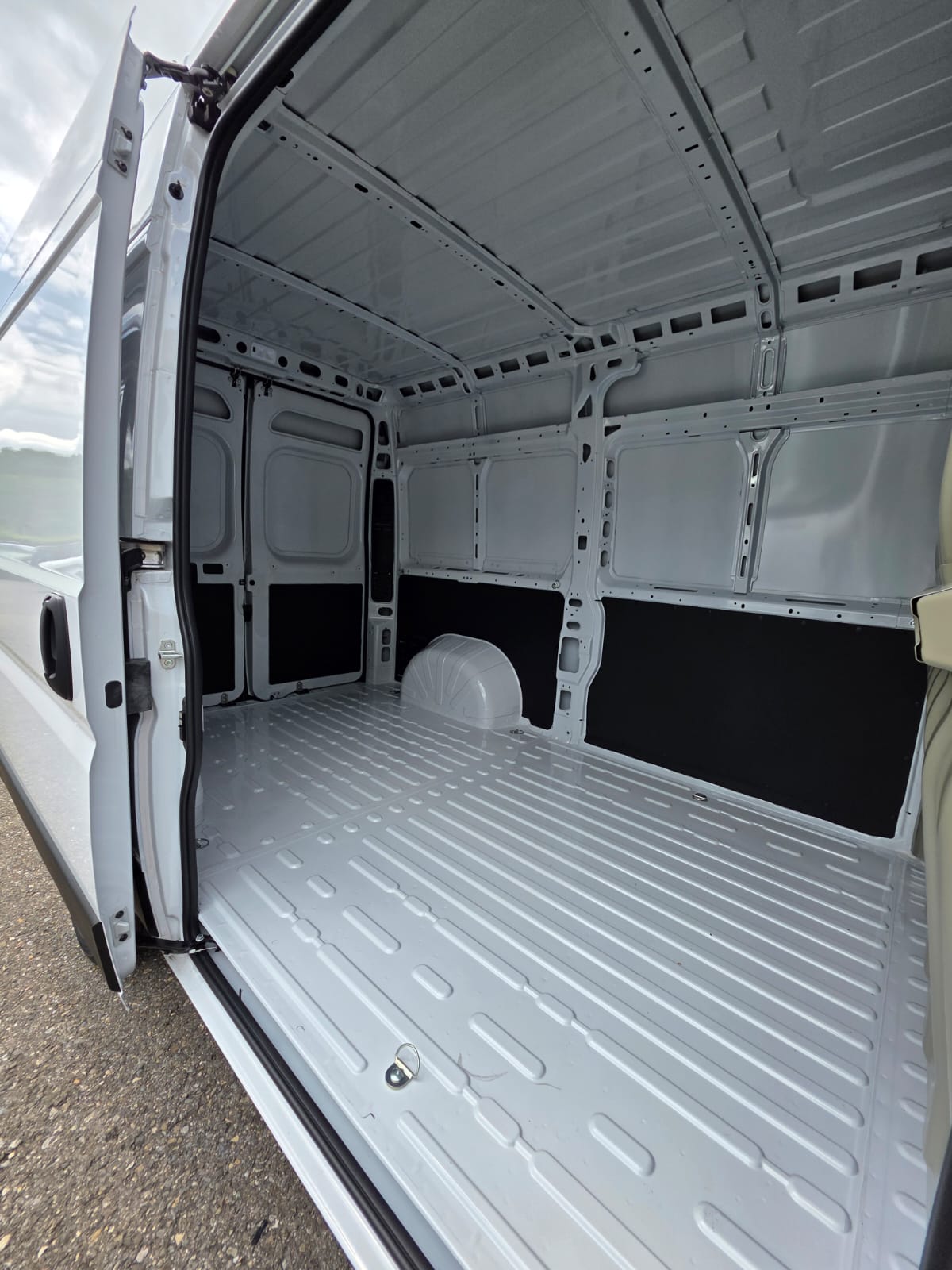 FIAT Ducato 290 33 L2 H2 2.2 Multijet MY 24-image-7