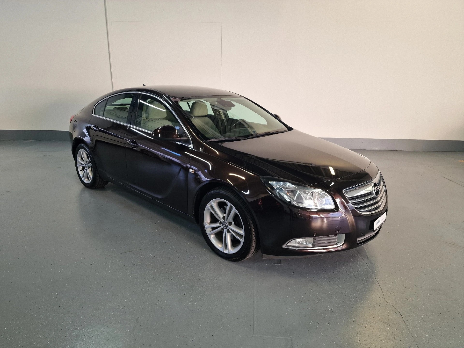 OPEL Insignia 2.0 CDTI Edition 4WD Automatic-image-1
