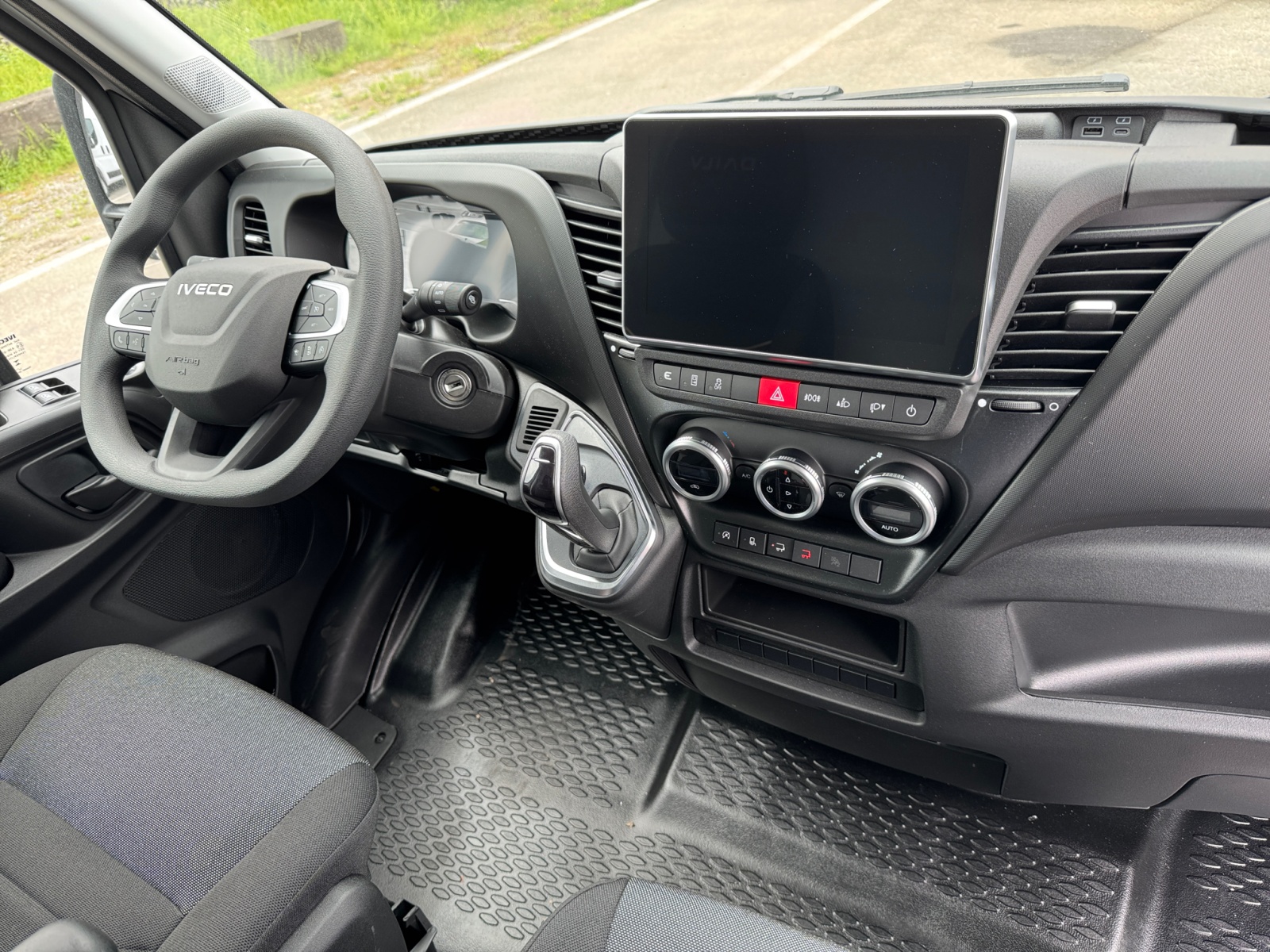 IVECO 35S16A8 Koffer/Hebebühne-image-12