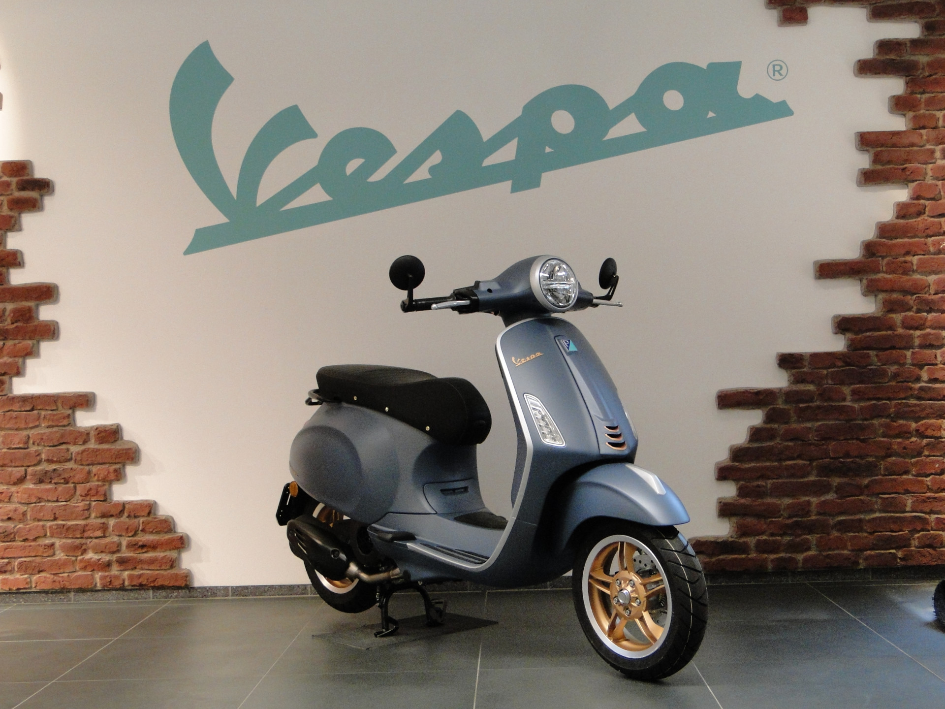 PIAGGIO Vespa Primavera 125 Officina 8 Officina 8-showroom-element-1