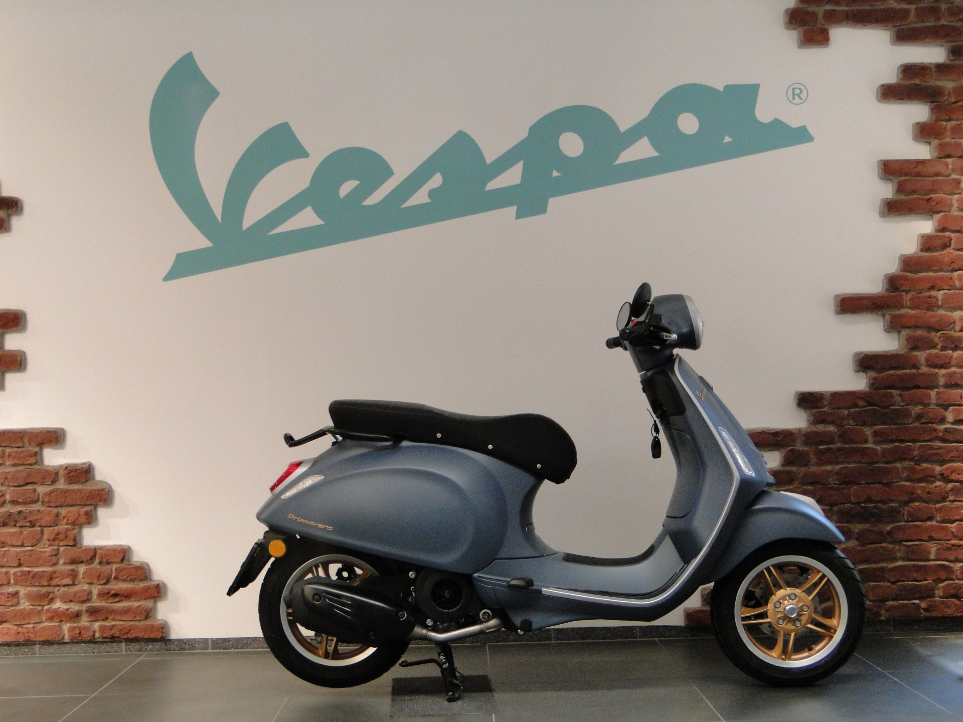 PIAGGIO Vespa Primavera 125 Officina 8 Officina 8-showroom-element-2
