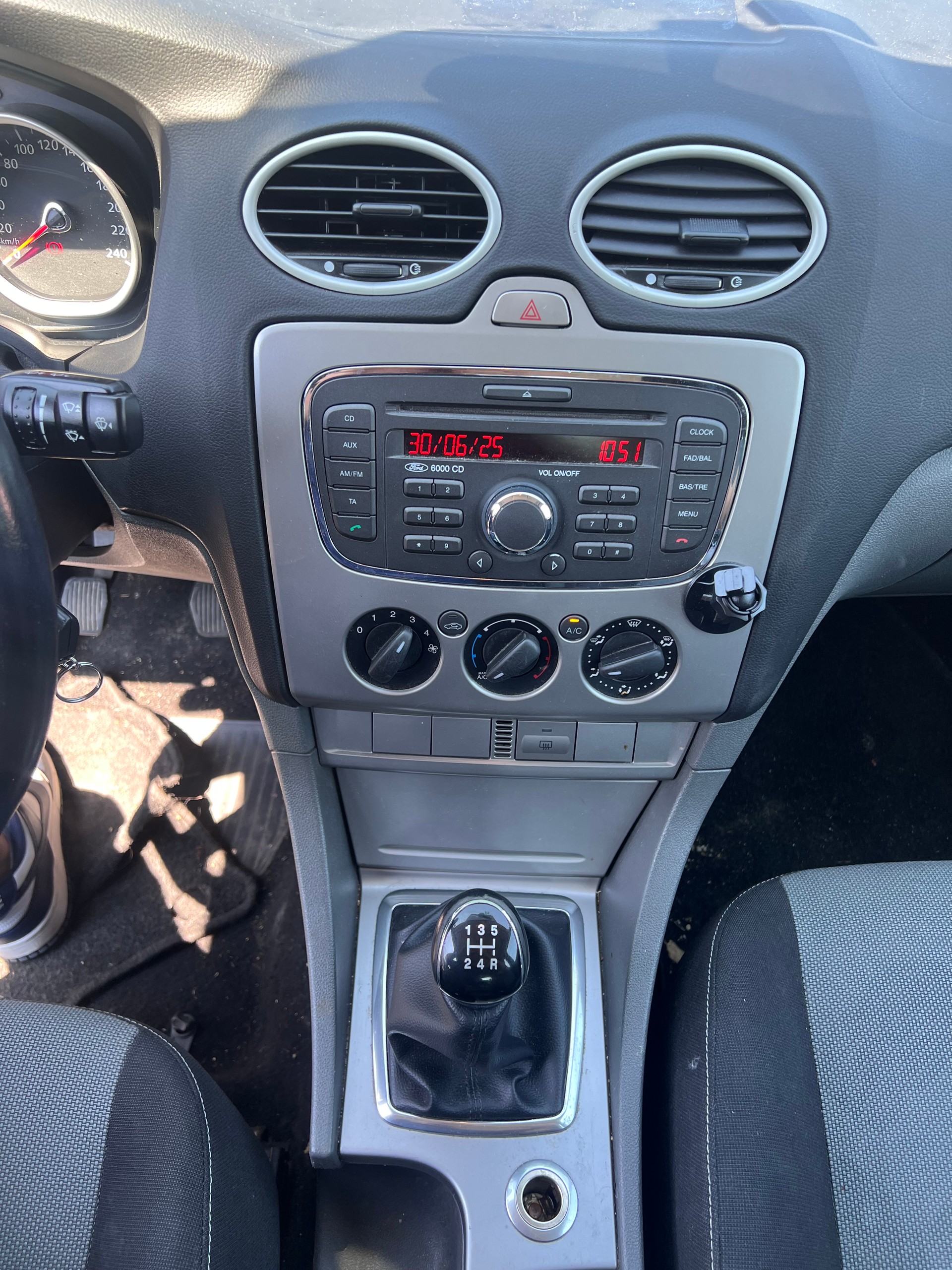 FORD Focus 1.6 TDCi Carving-image-9
