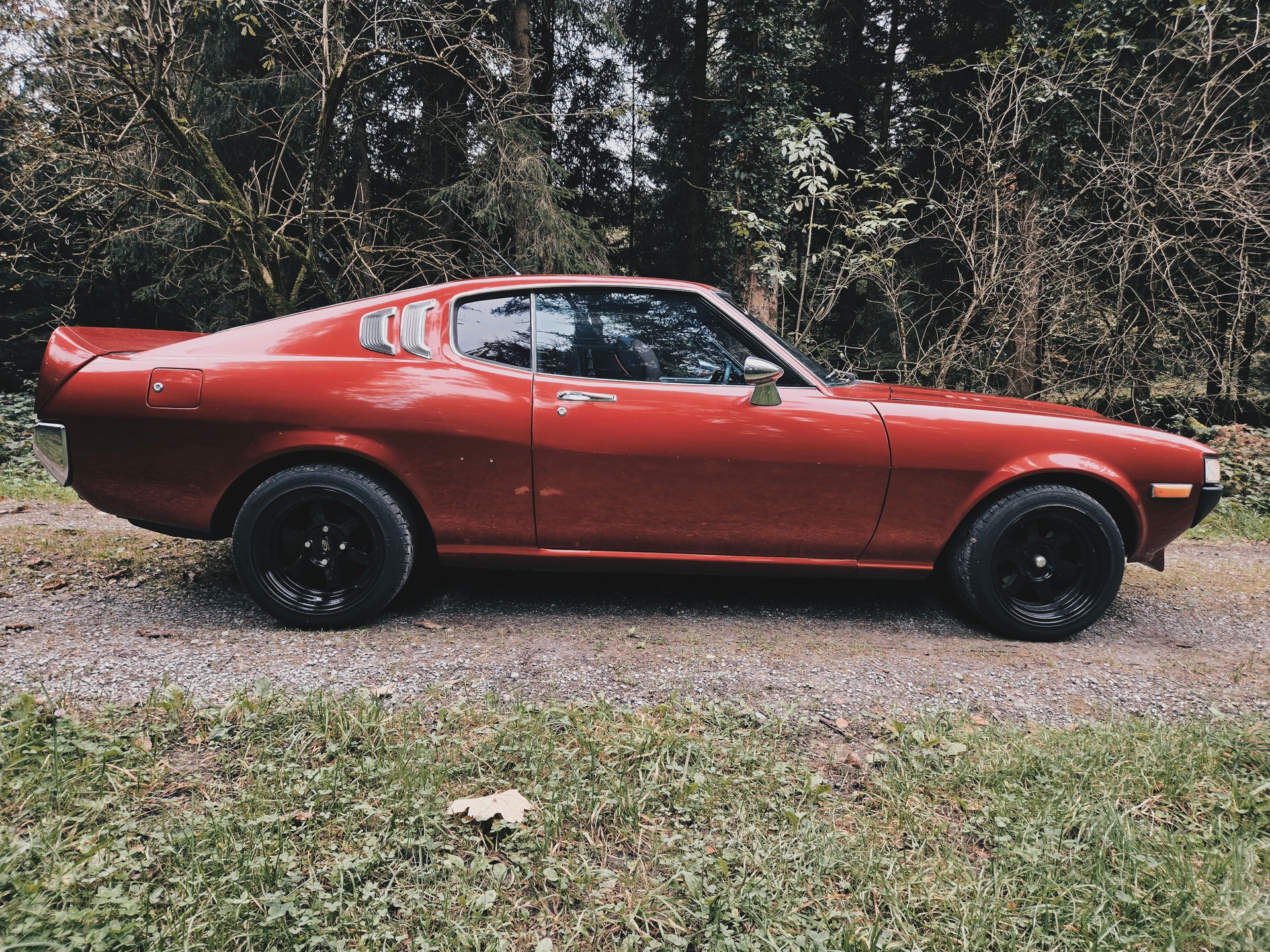 TOYOTA Celica 1600 ST Liftback-image-1