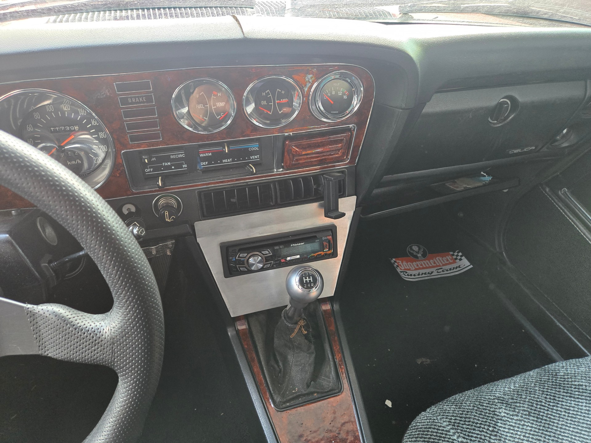 TOYOTA Celica 1600 ST Liftback-image-12