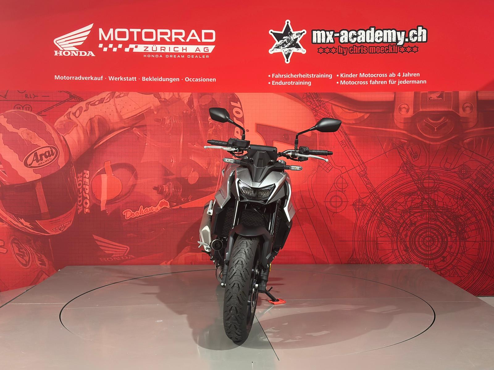 HONDA CB 750 Hornet *35KW* *Neufahrzeug*-showroom-element-3