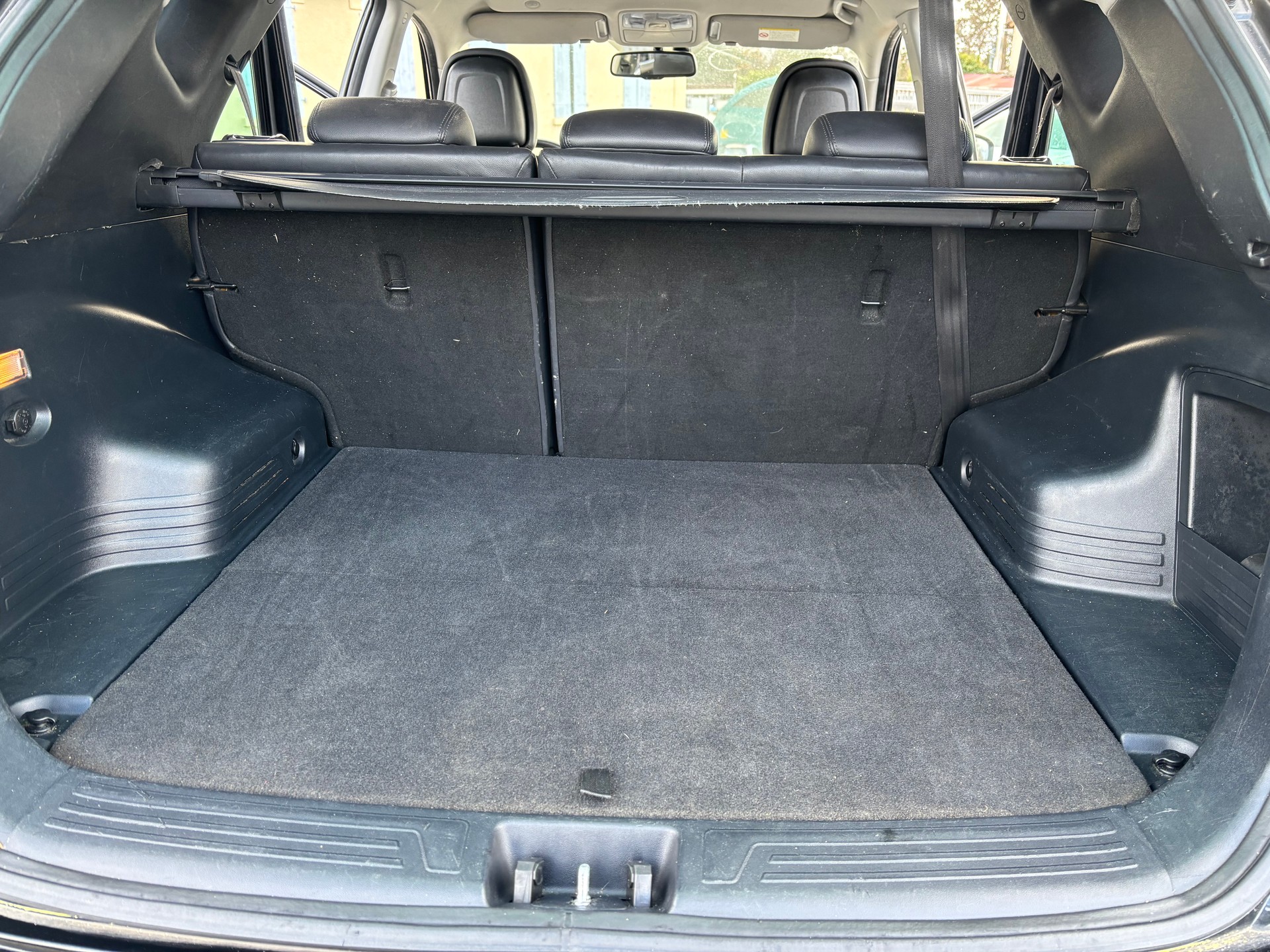 HYUNDAI iX 35 2.0 CRDi Style 4WD Automatic-image-14