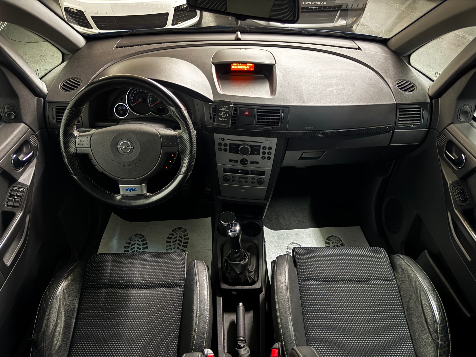 OPEL Meriva 1.6i 16V Turbo OPC-image-12
