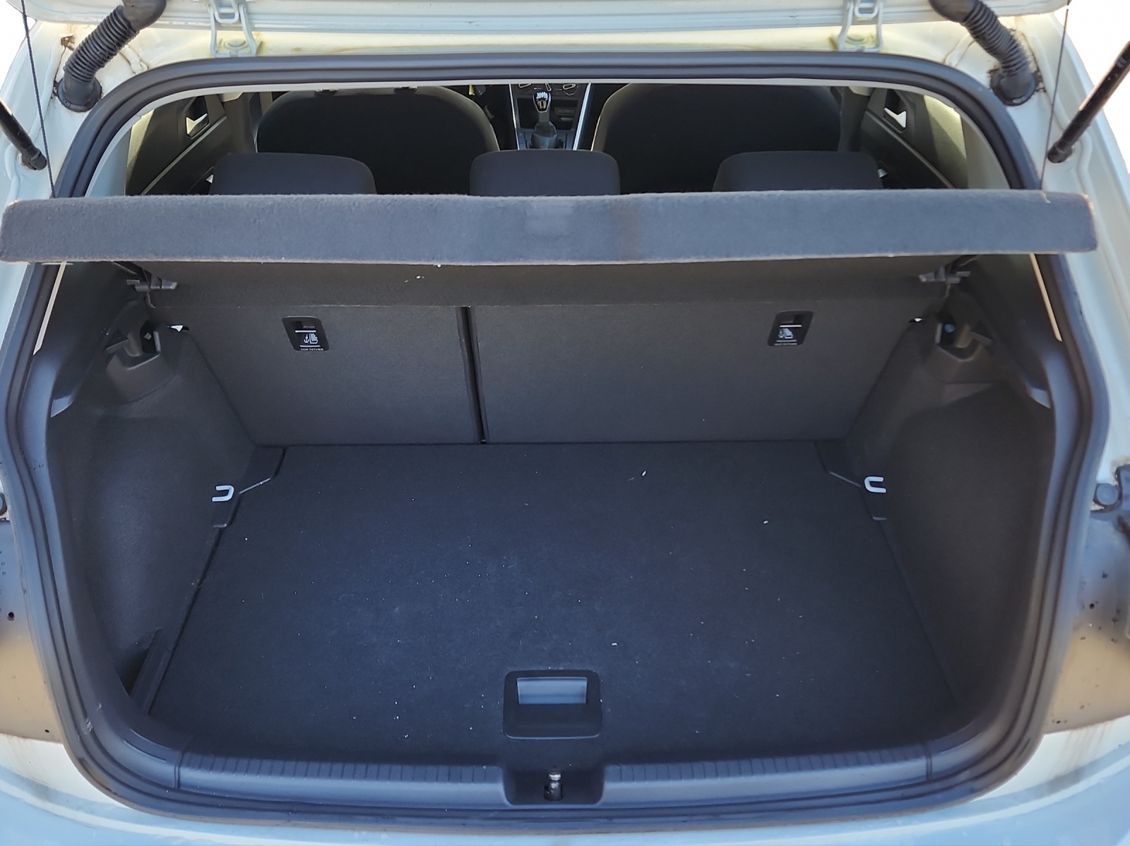 VW Polo 1.0 TSI Basis-image-13