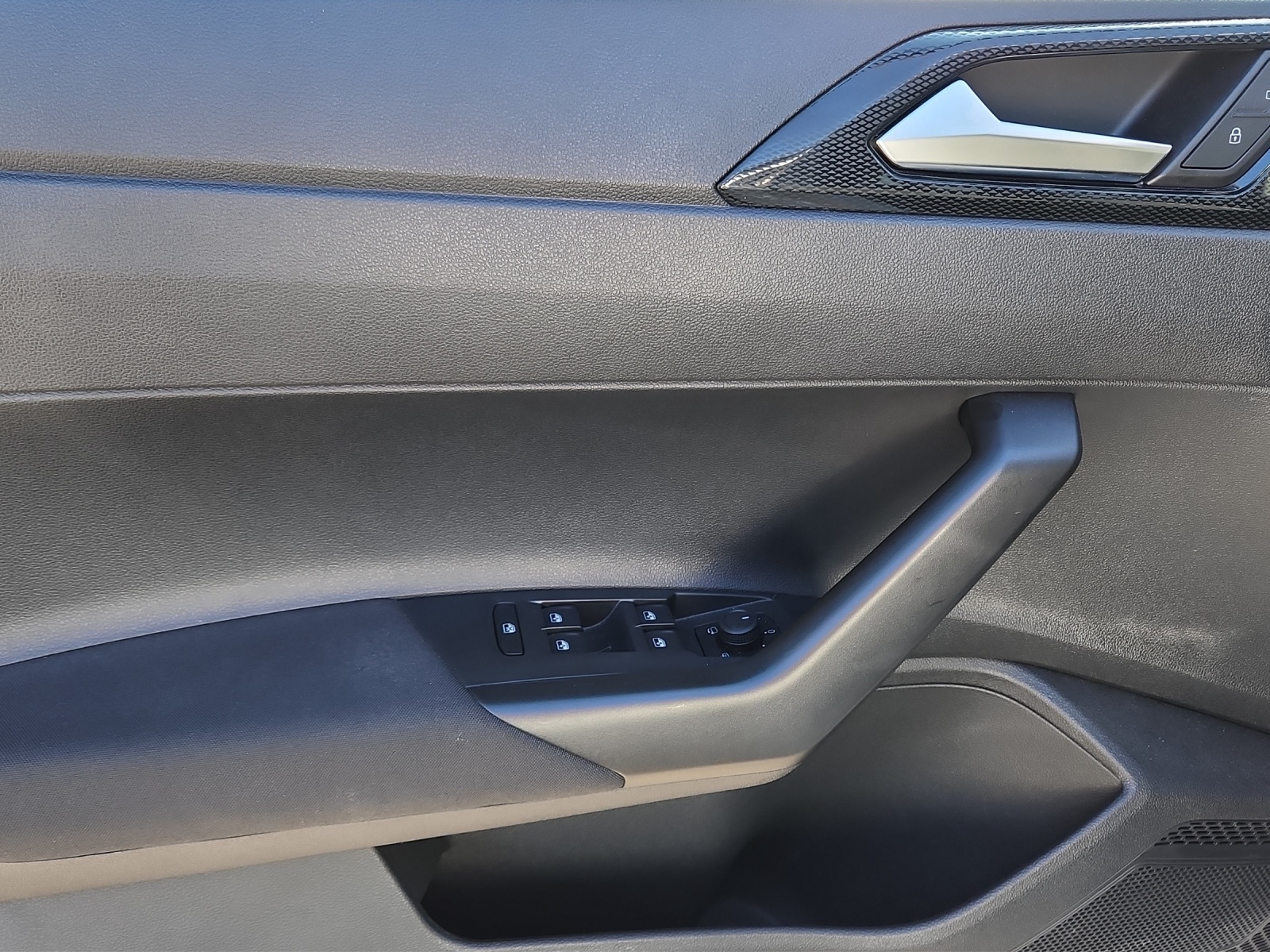 VW Polo 1.0 TSI Basis-image-11
