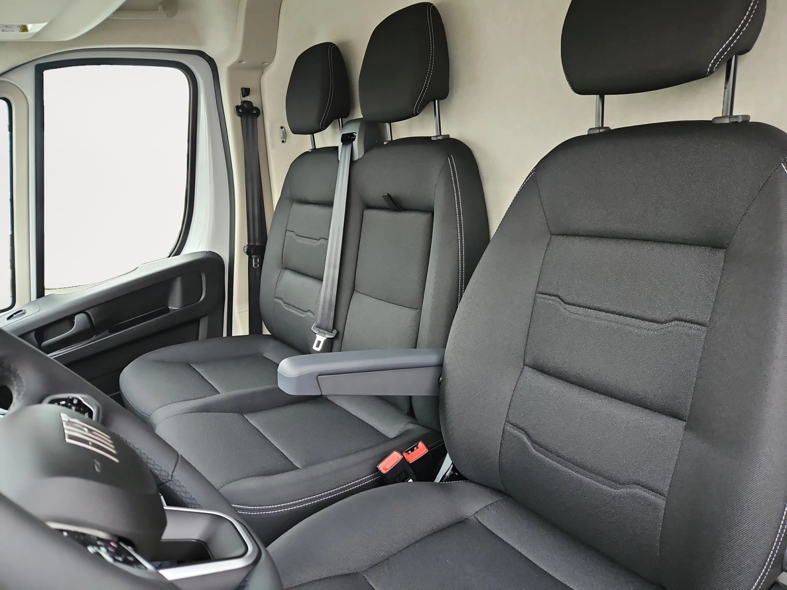 FIAT E-Ducato Maxi 42.5 110kWh L3H2-image-9
