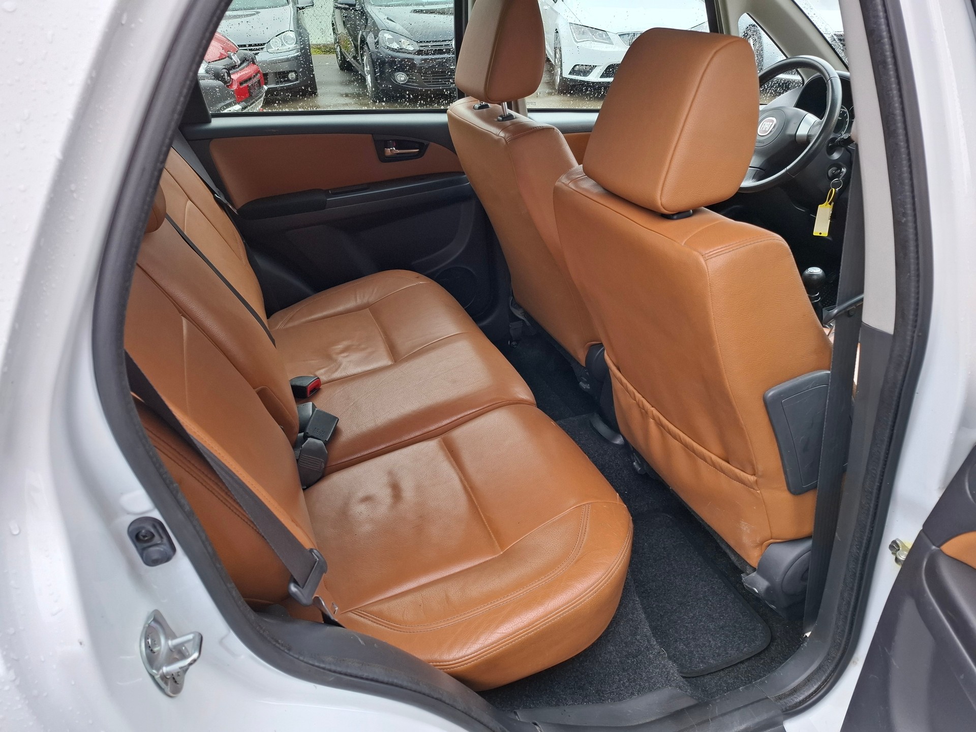 FIAT Sedici 1.6 4WD Dynamic-image-8