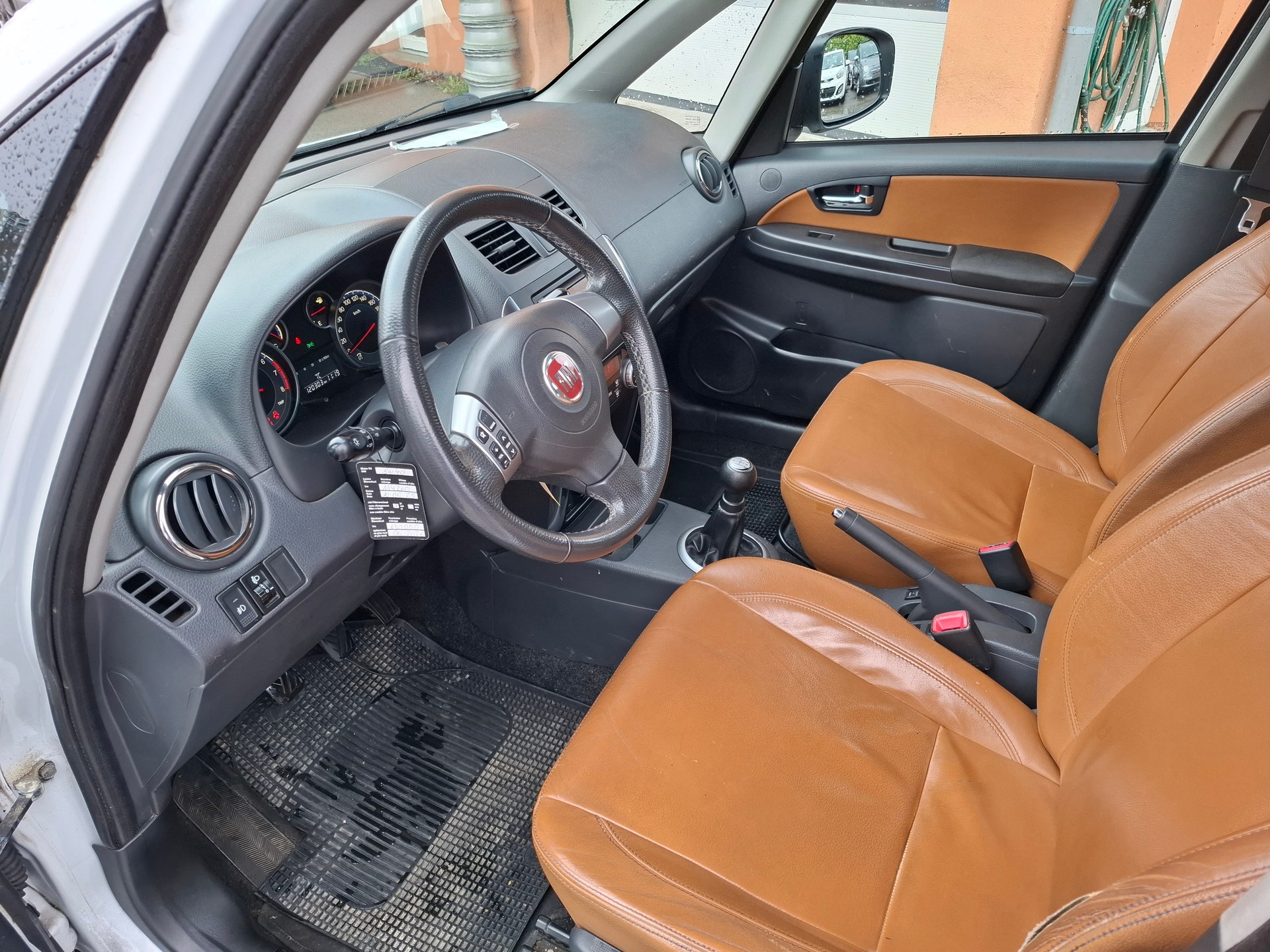 FIAT Sedici 1.6 4WD Dynamic-image-7