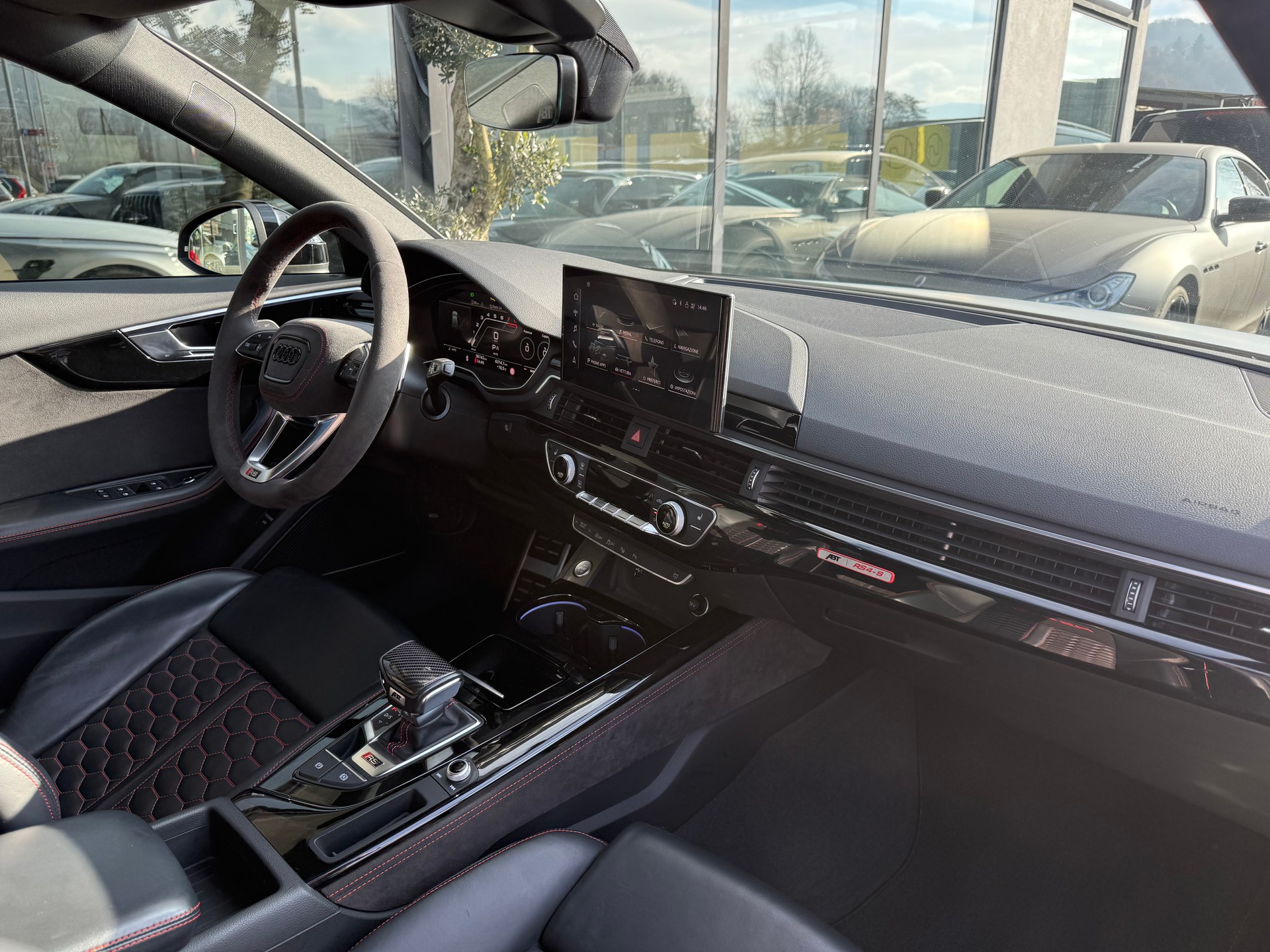 AUDI RS4 - S ABT Avant quattro tiptronic-image-12