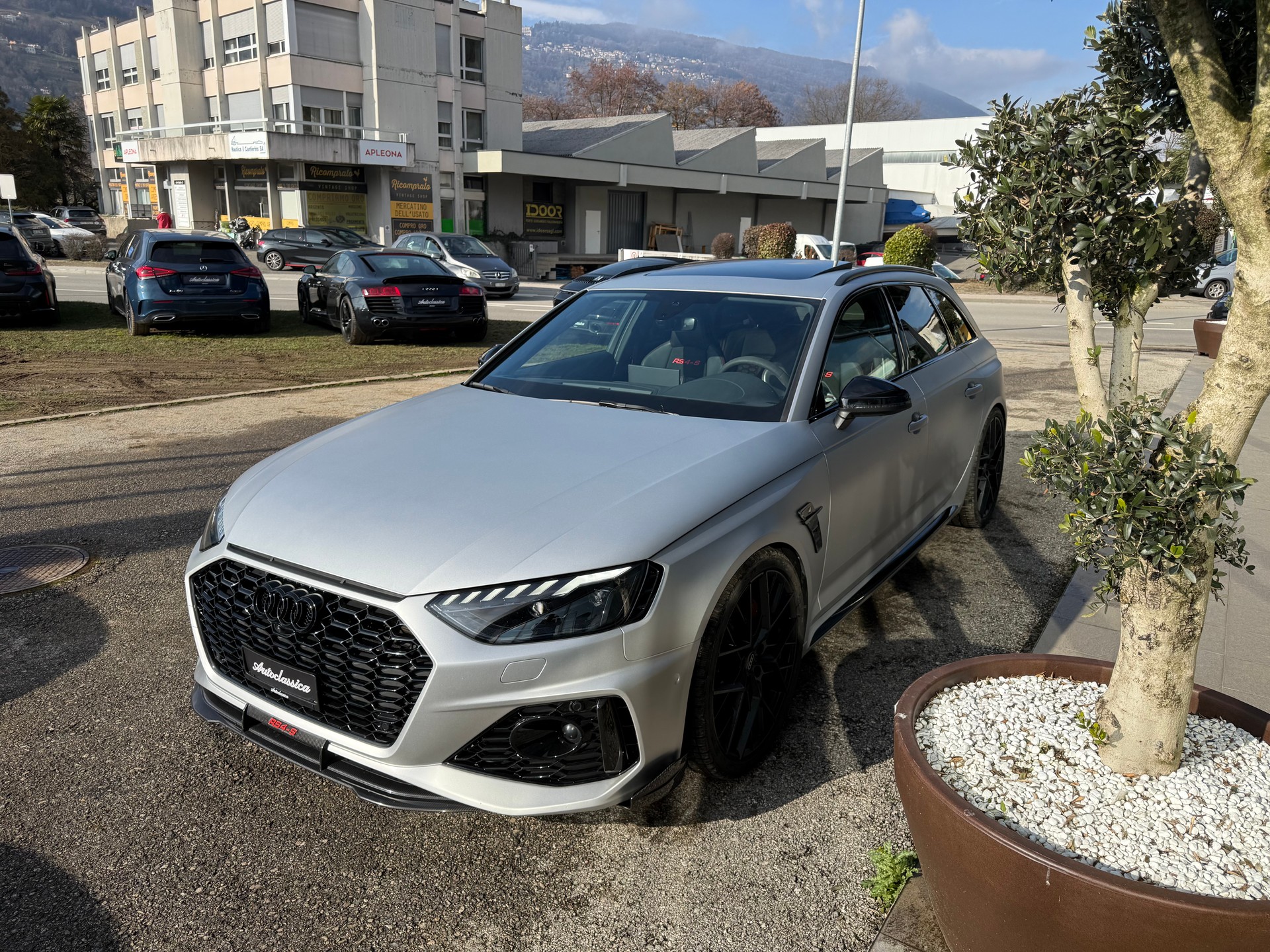 AUDI RS4 - S ABT Avant quattro tiptronic-image-5