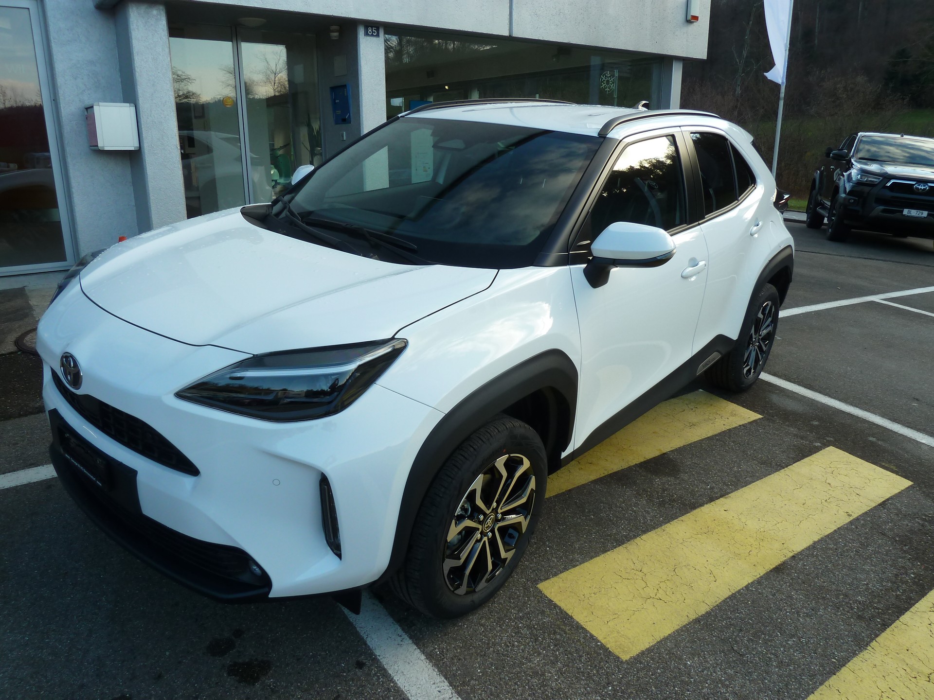 TOYOTA Yaris Cross 1.5 Trend e-CVT AWD-i 130PS-showroom-element-1