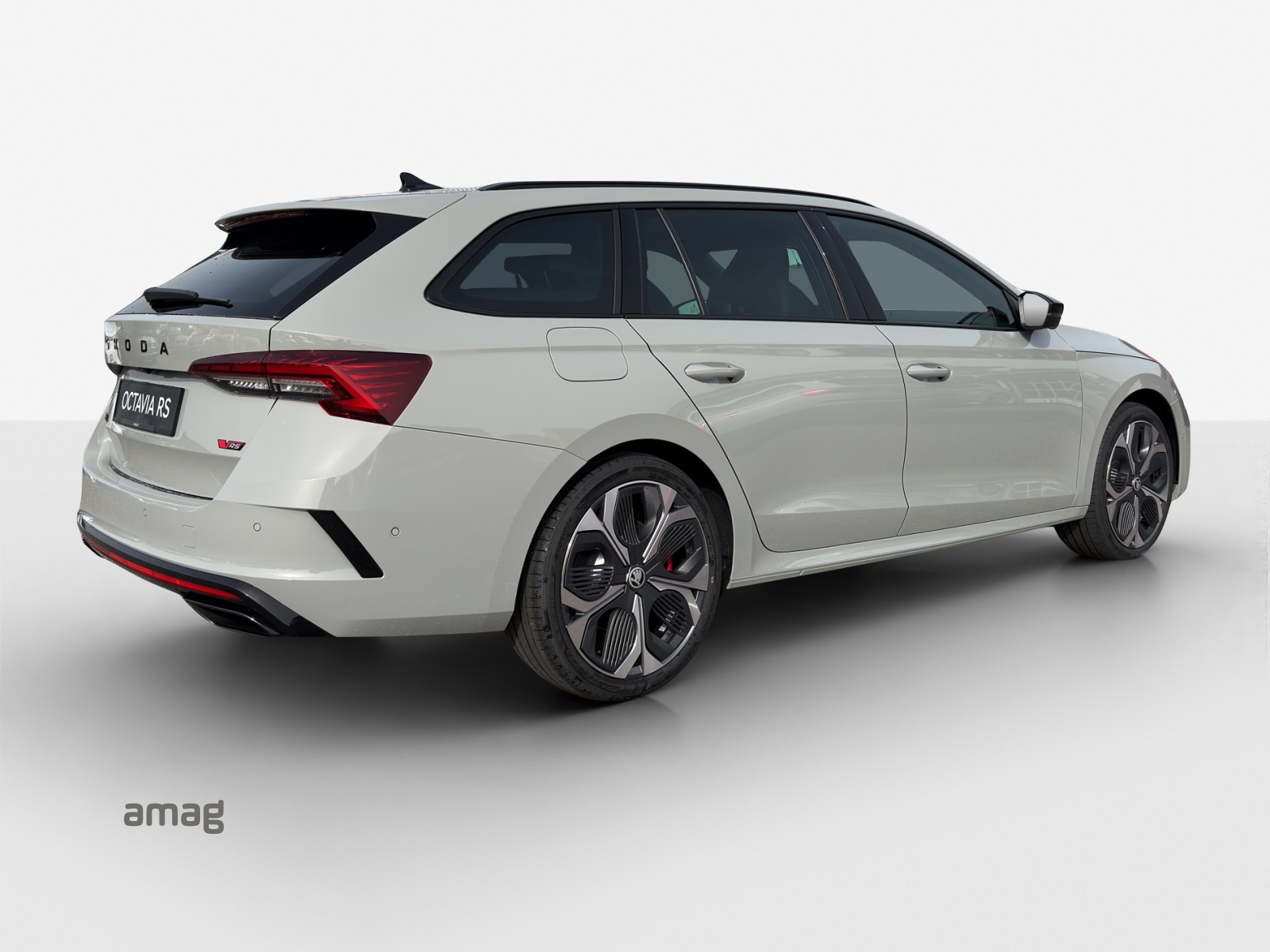 SKODA Octavia Combi 2.0 TSI DSG RS-image-4