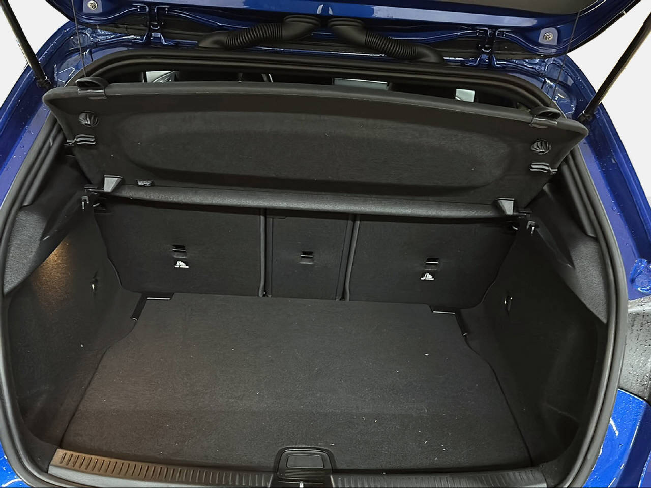 MERCEDES-BENZ A 180 Progressive-image-11