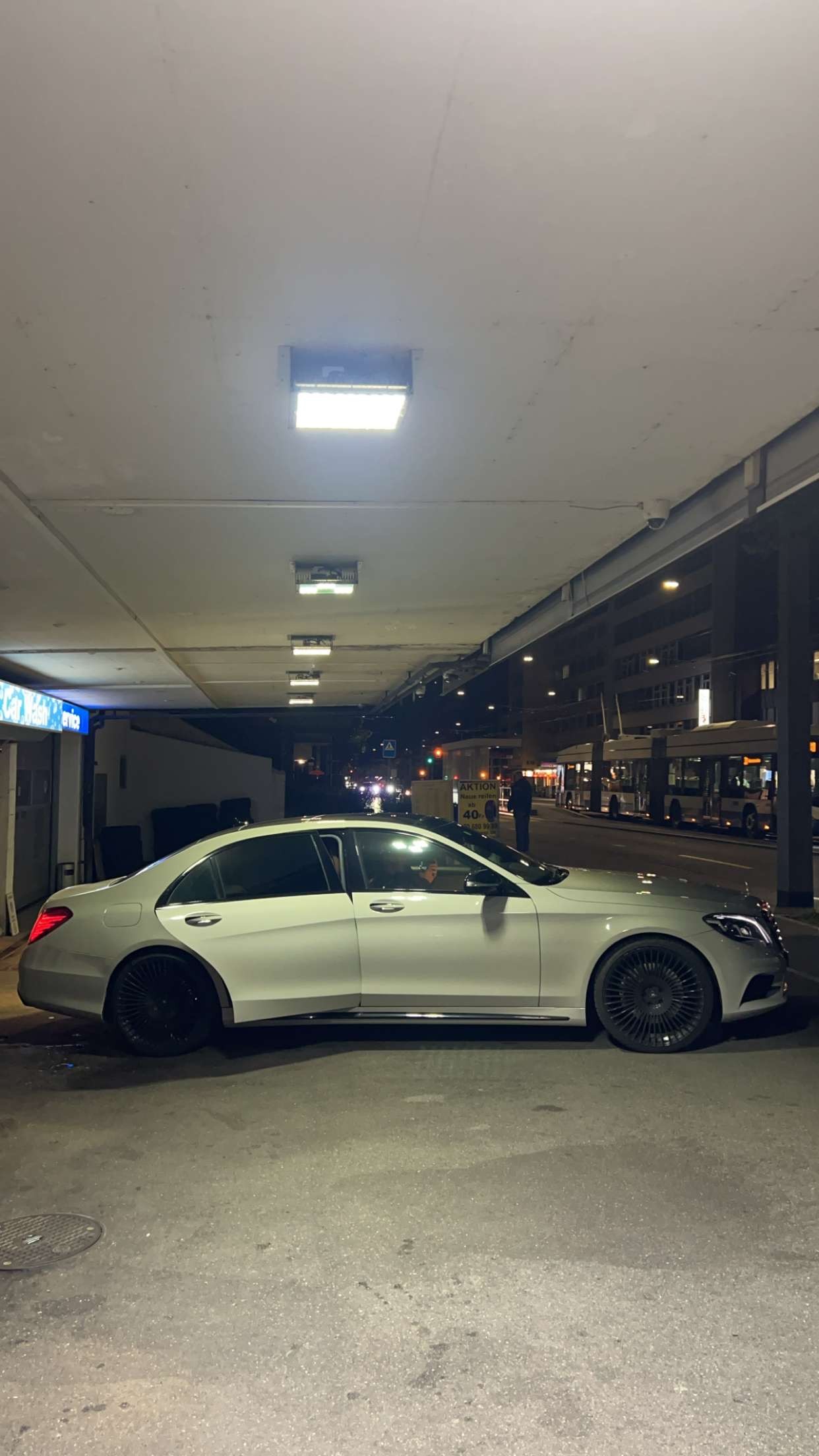 MERCEDES-BENZ S 500 L 4Matic 7G-Tronic-image-2