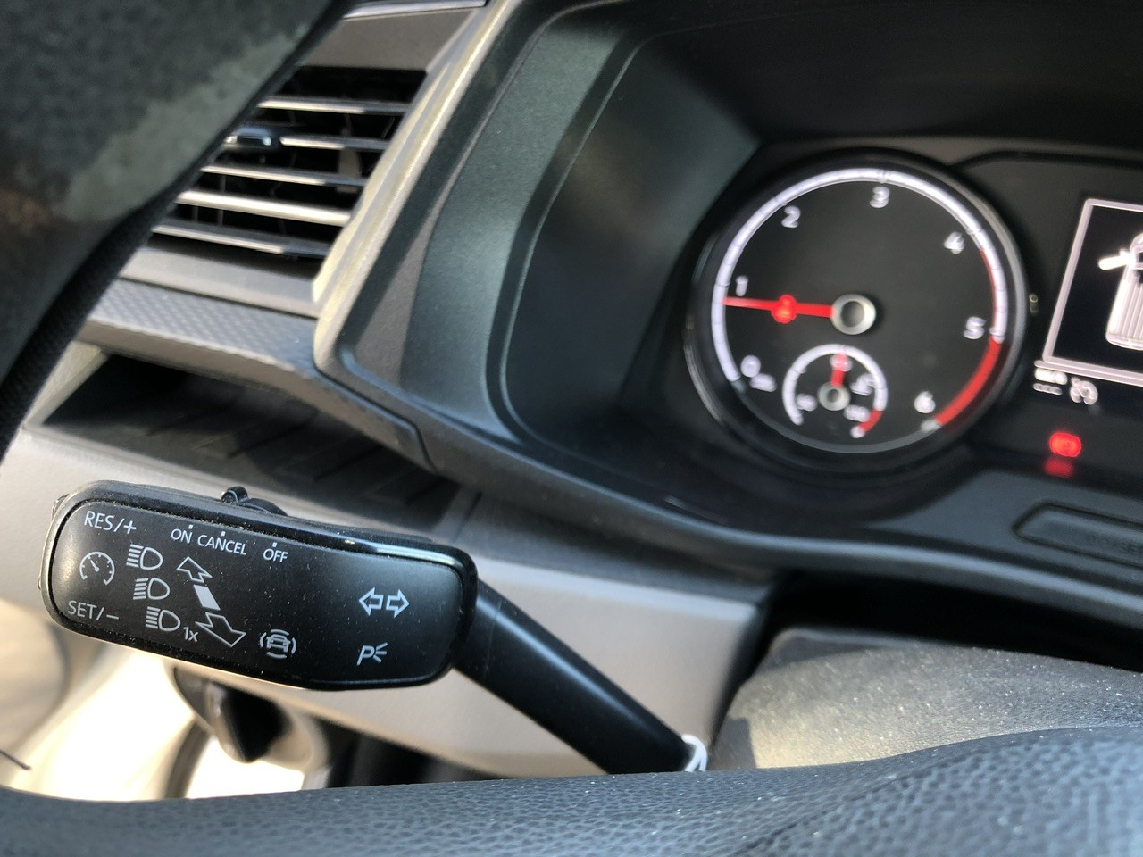 VW T6.1 2.0 TDI-image-14