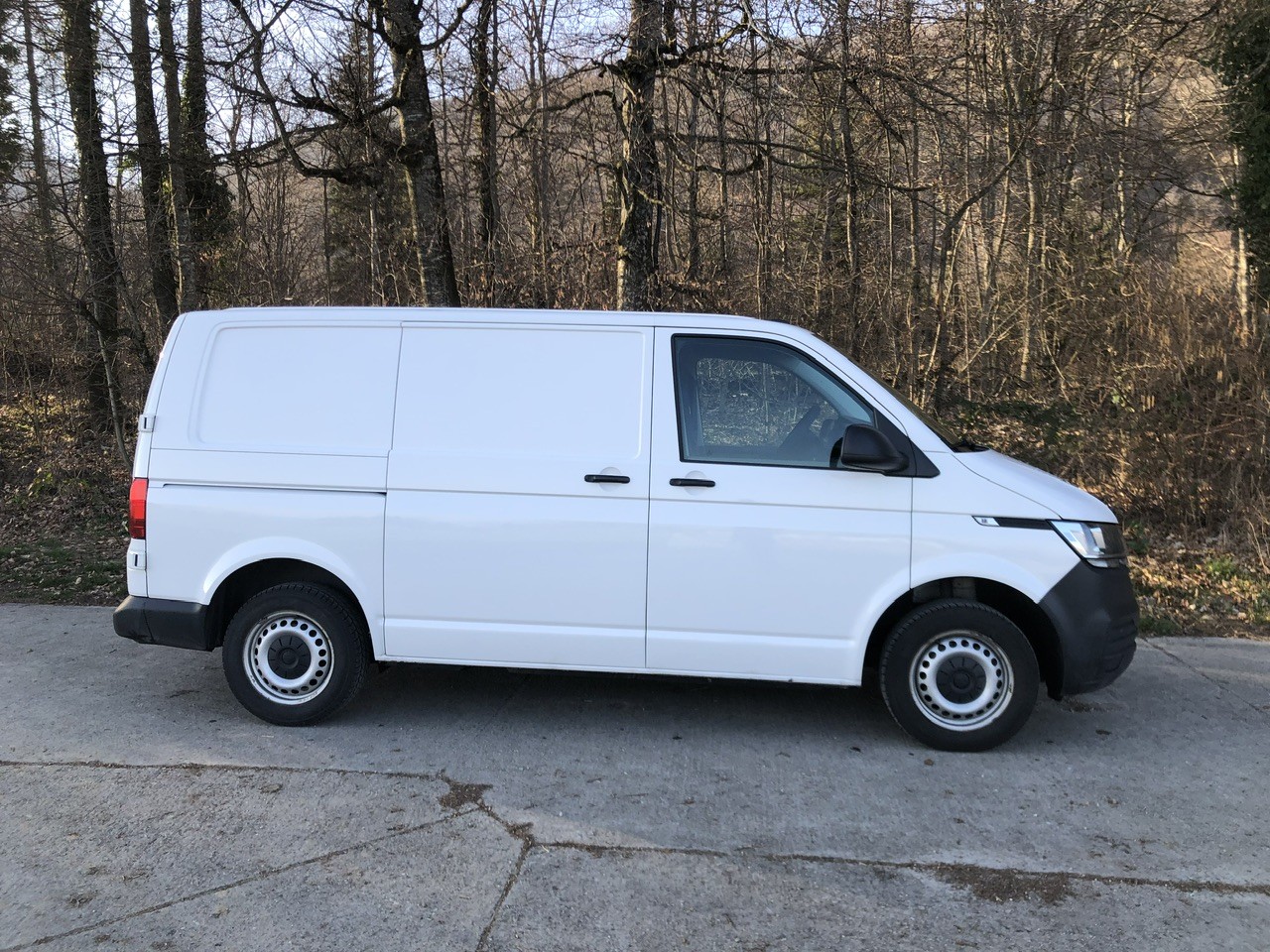 VW T6.1 2.0 TDI-image-0
