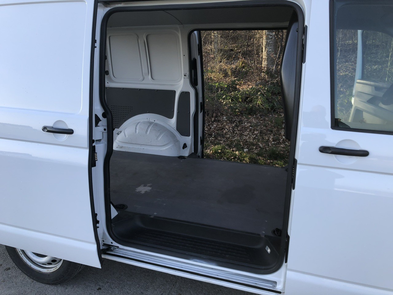 VW T6.1 2.0 TDI-image-7