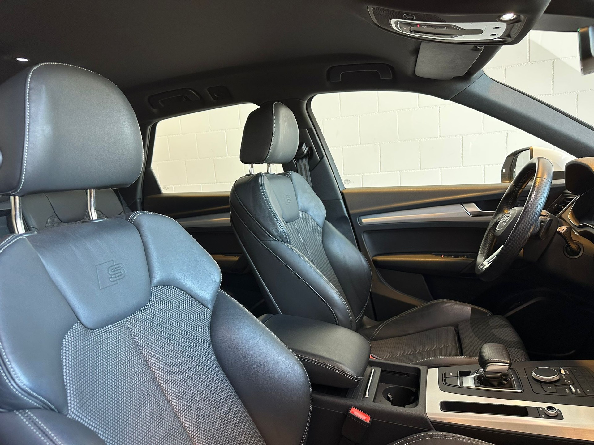 AUDI Q5 2.0 TFSI sport quattro S-tronic-image-7