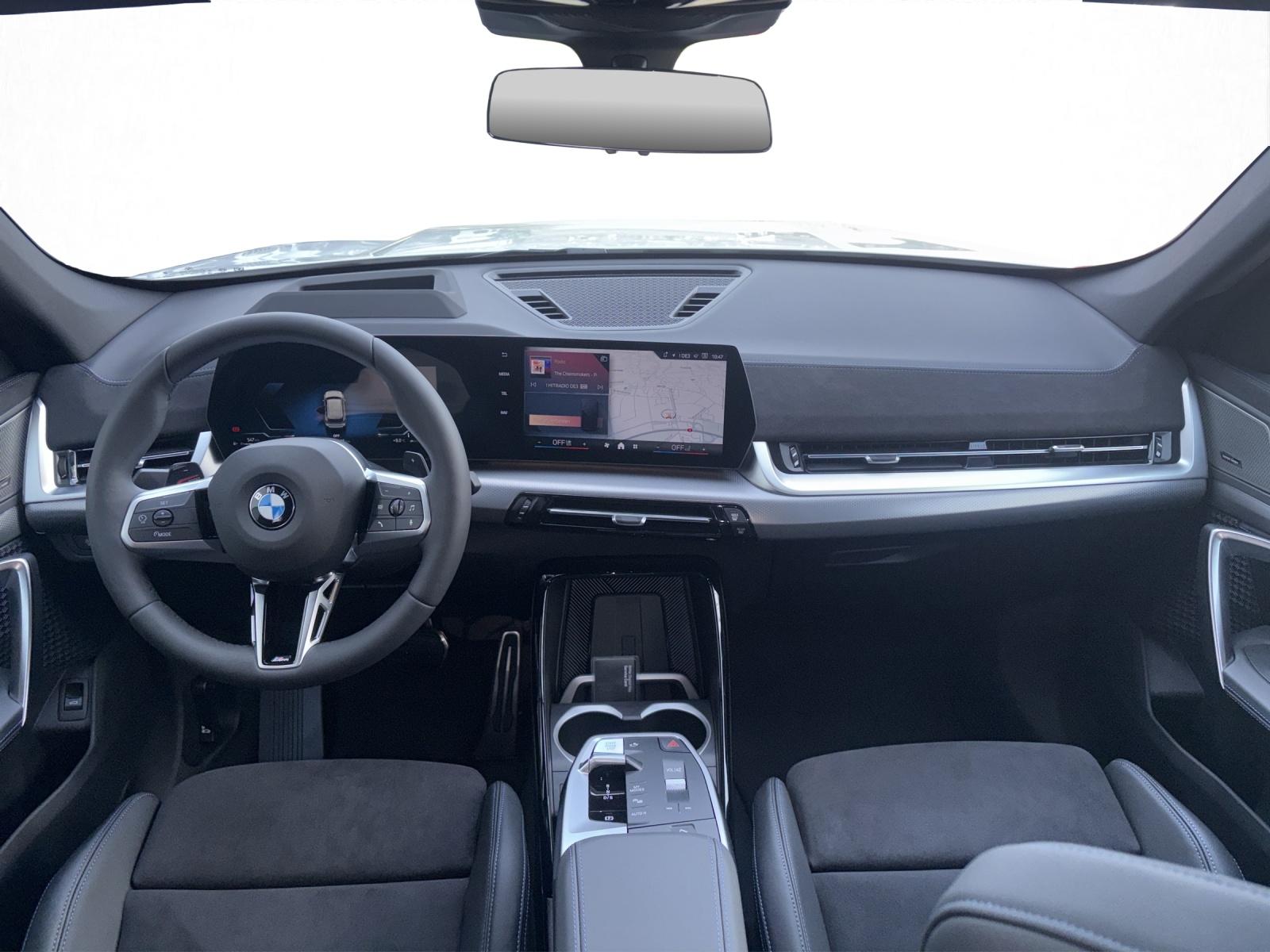 BMW X1 20d xDrive-image-12