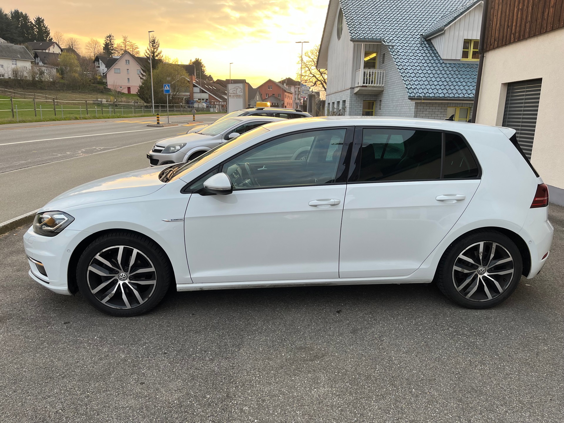 VW Golf 1.5 TSI EVO Comfortline DSG-image-2