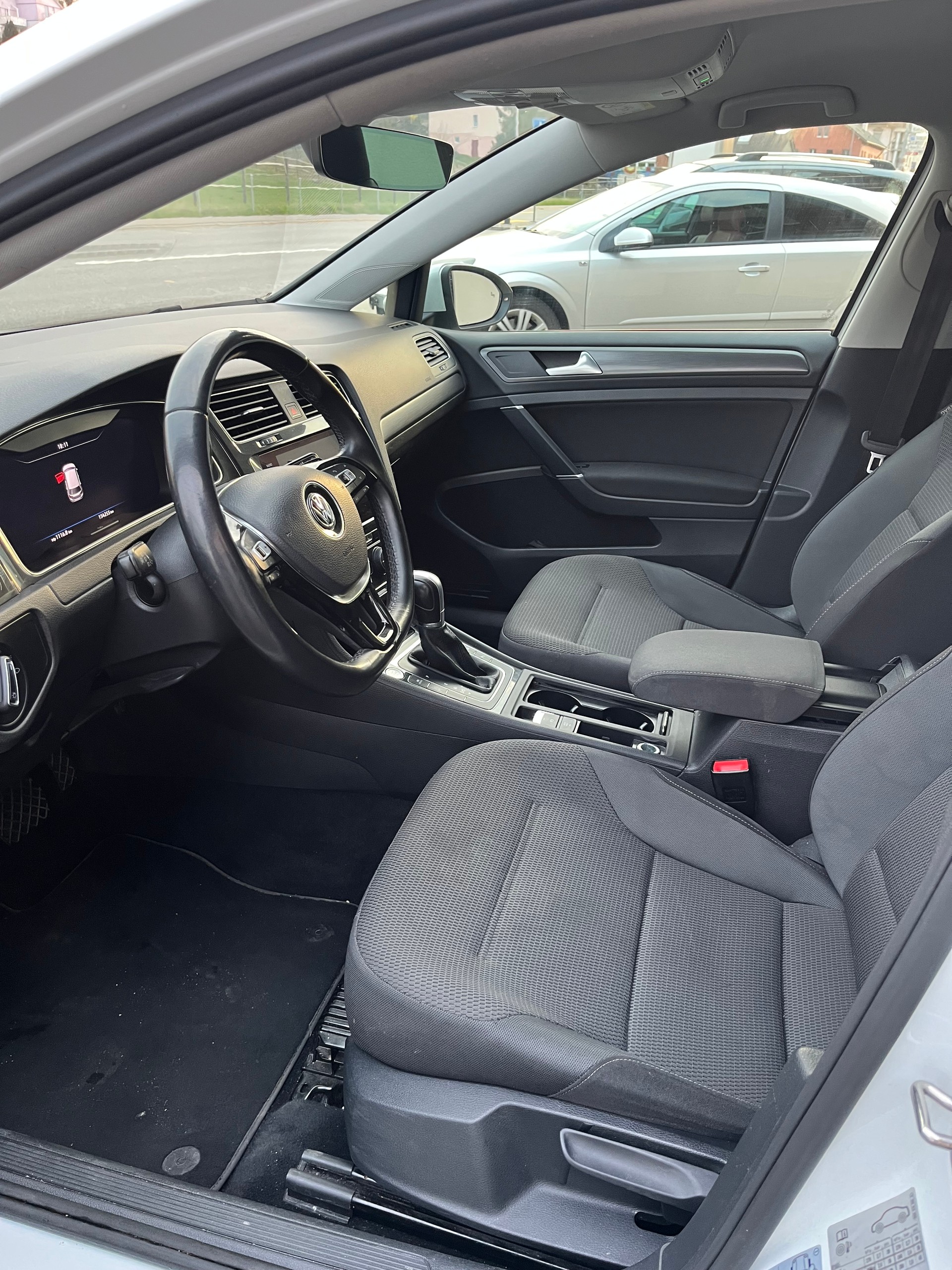 VW Golf 1.5 TSI EVO Comfortline DSG-image-7