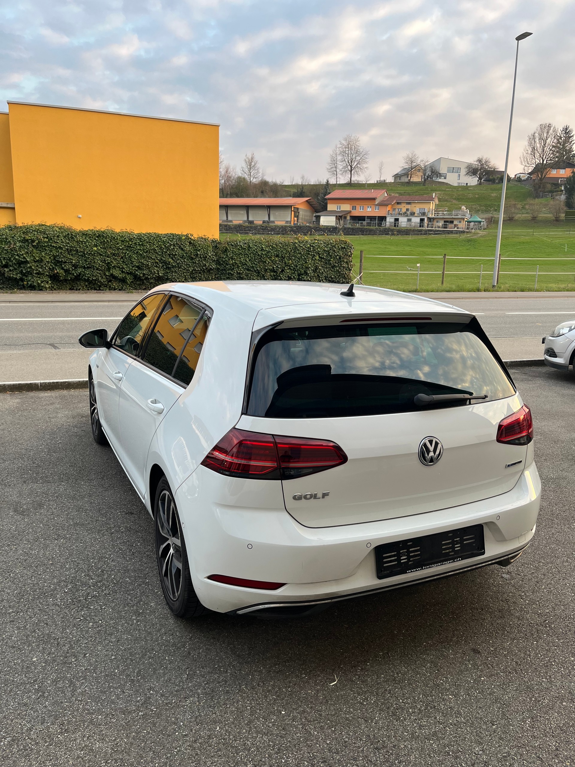 VW Golf 1.5 TSI EVO Comfortline DSG-image-3