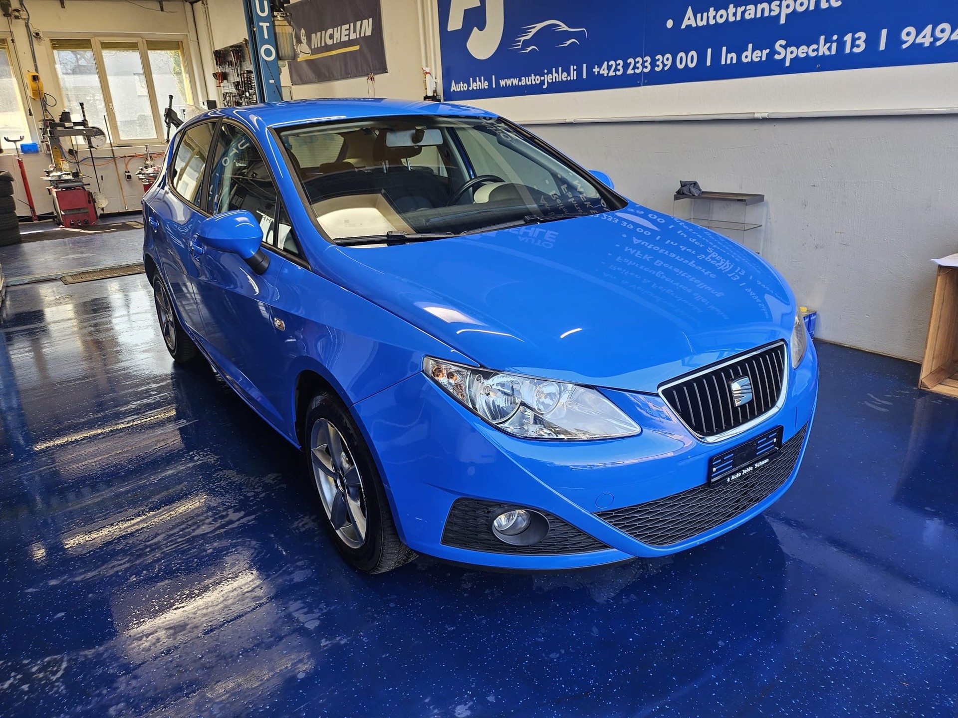 SEAT Ibiza 1.6 Sport-image-1