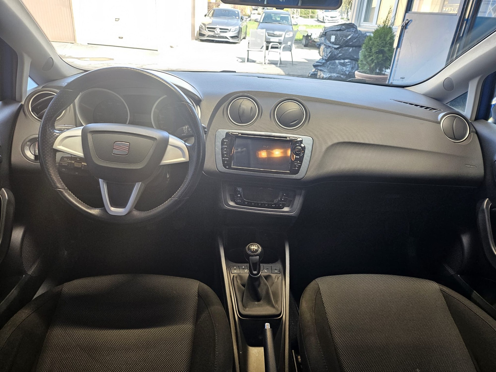 SEAT Ibiza 1.6 Sport-image-4