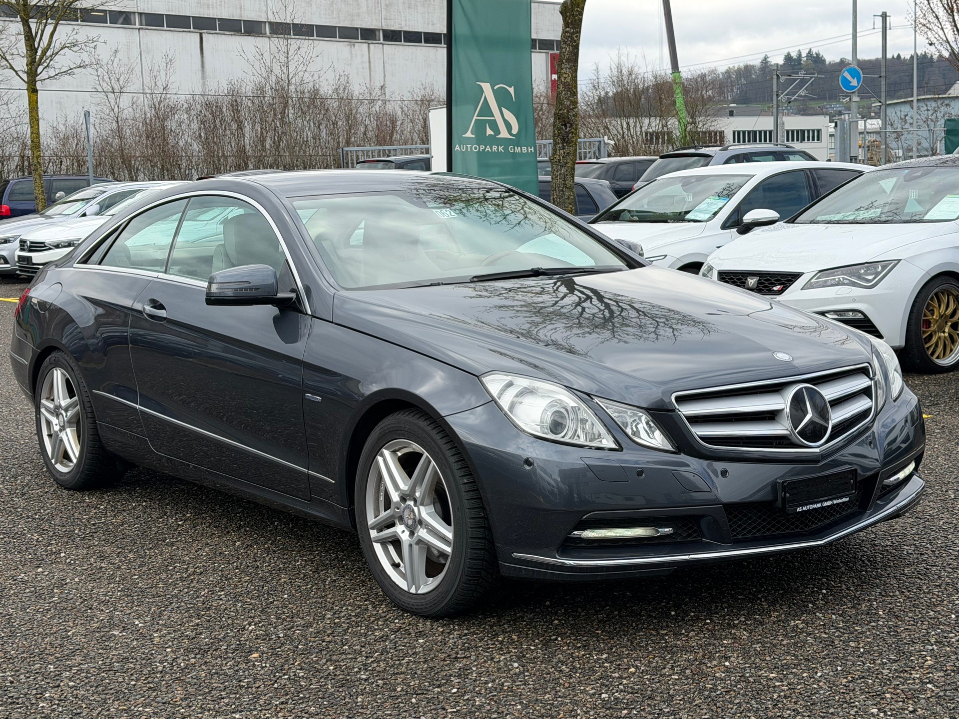 MERCEDES-BENZ E 350 CDI BlueEfficiency 7G-Tronic-image-2
