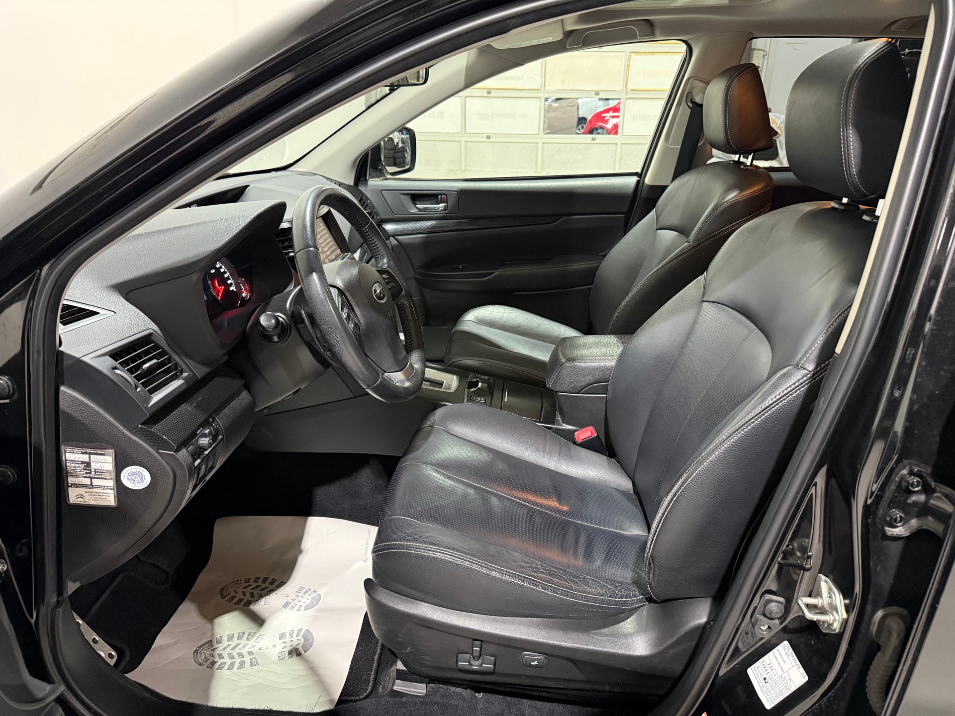 SUBARU Legacy 2.5i Limited S AWD Lineartronic-image-12