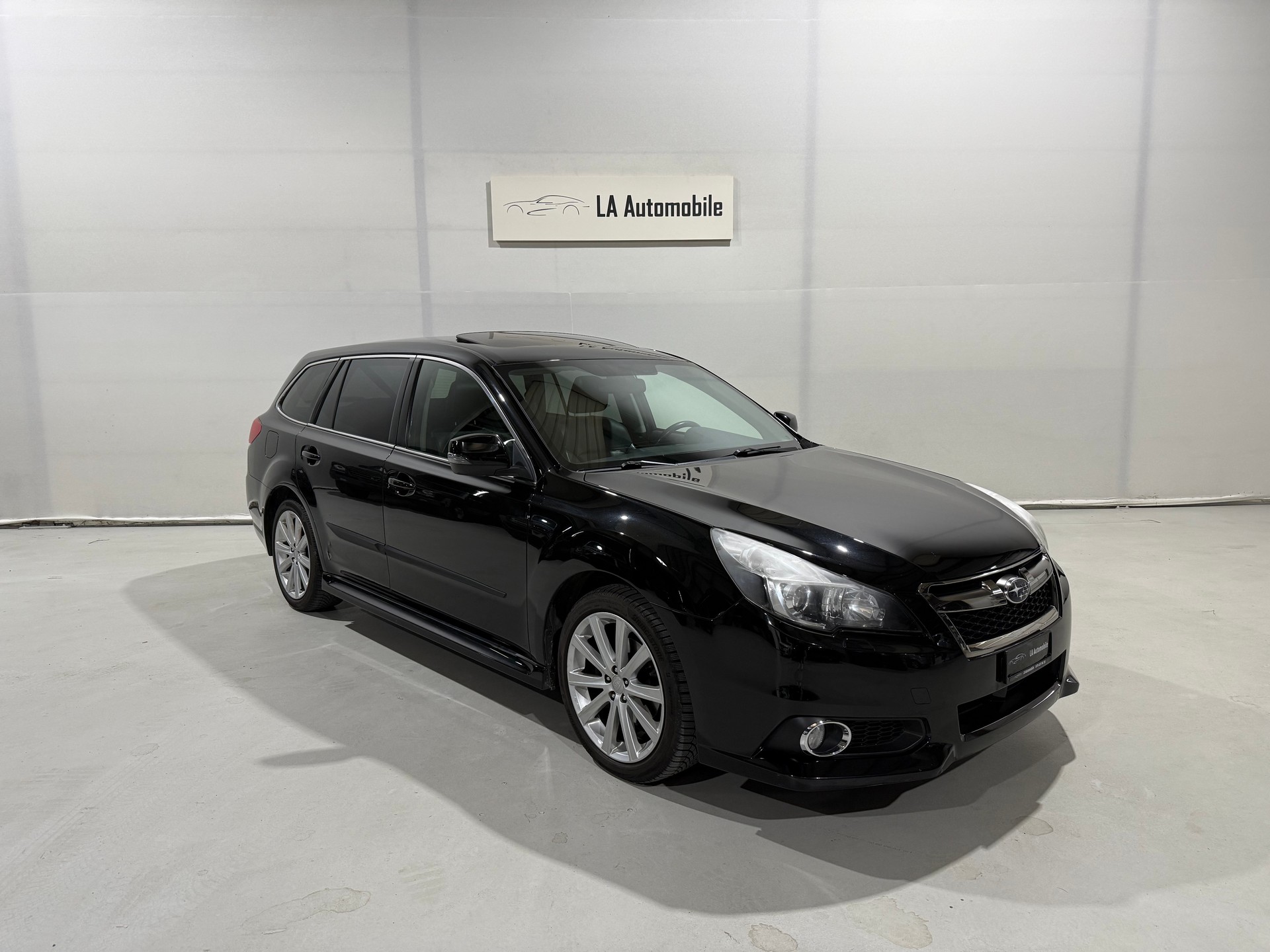 SUBARU Legacy 2.5i Limited S AWD Lineartronic-image-4