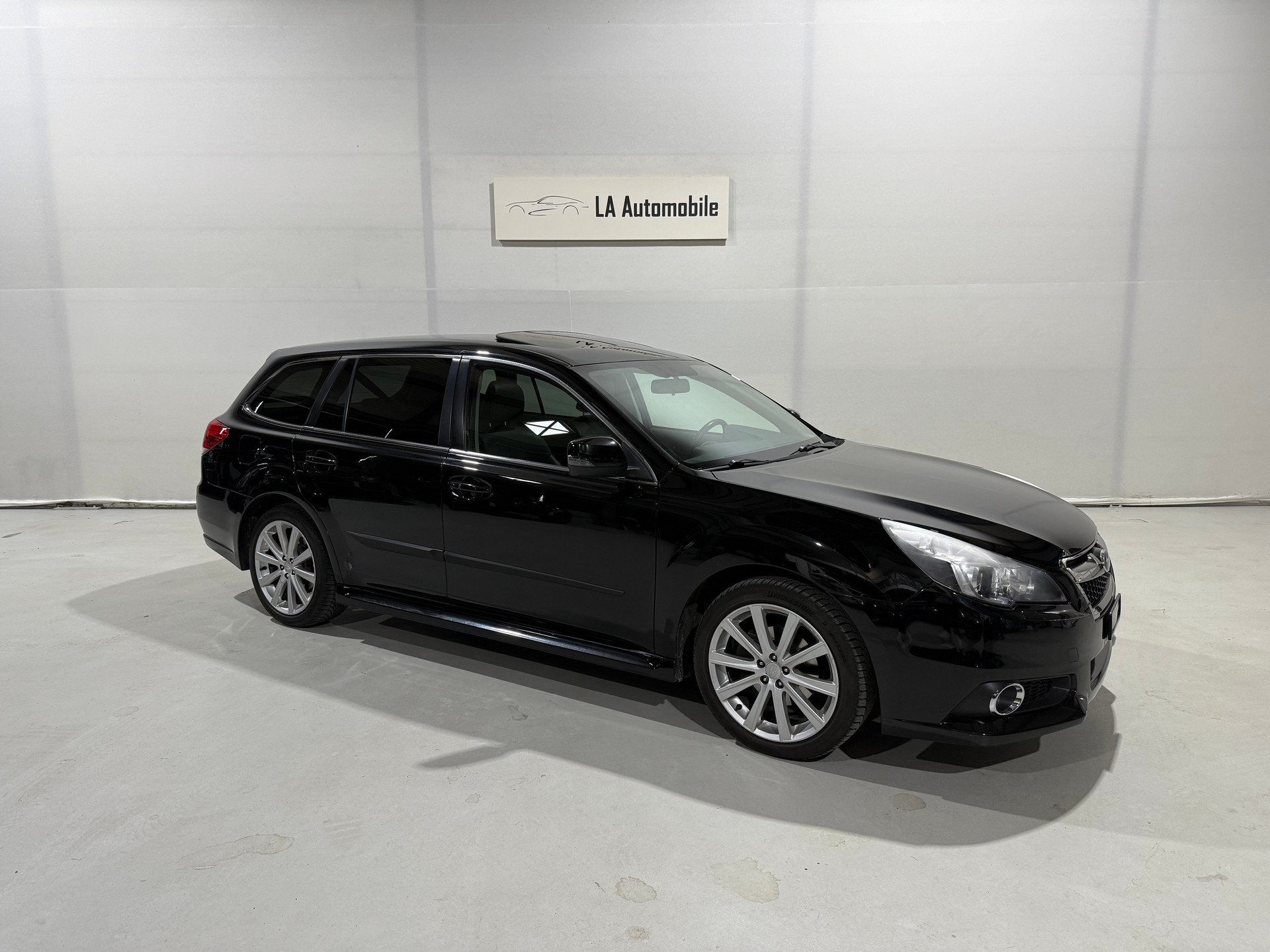 SUBARU Legacy 2.5i Limited S AWD Lineartronic-image-5