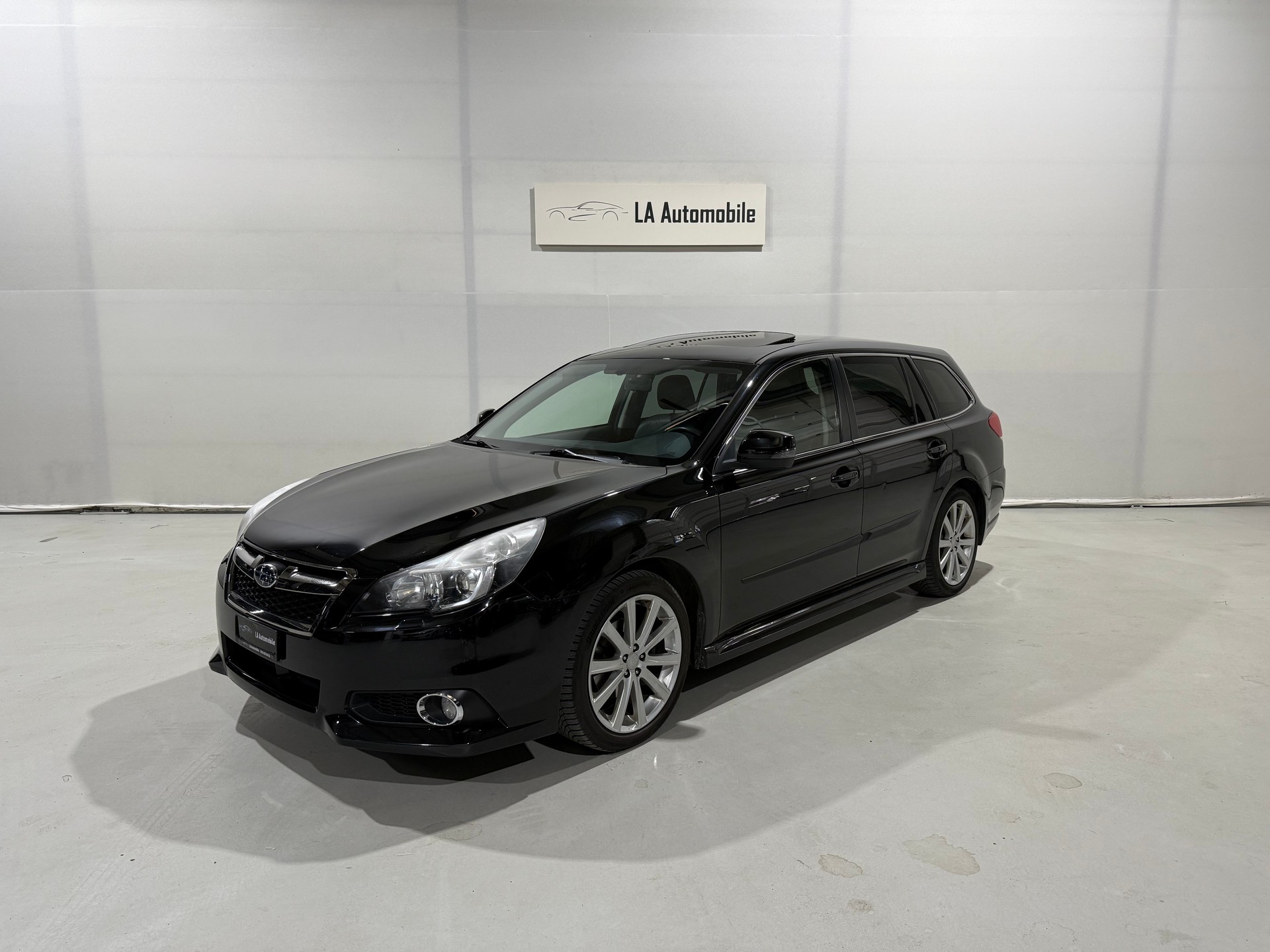SUBARU Legacy 2.5i Limited S AWD Lineartronic-image-0