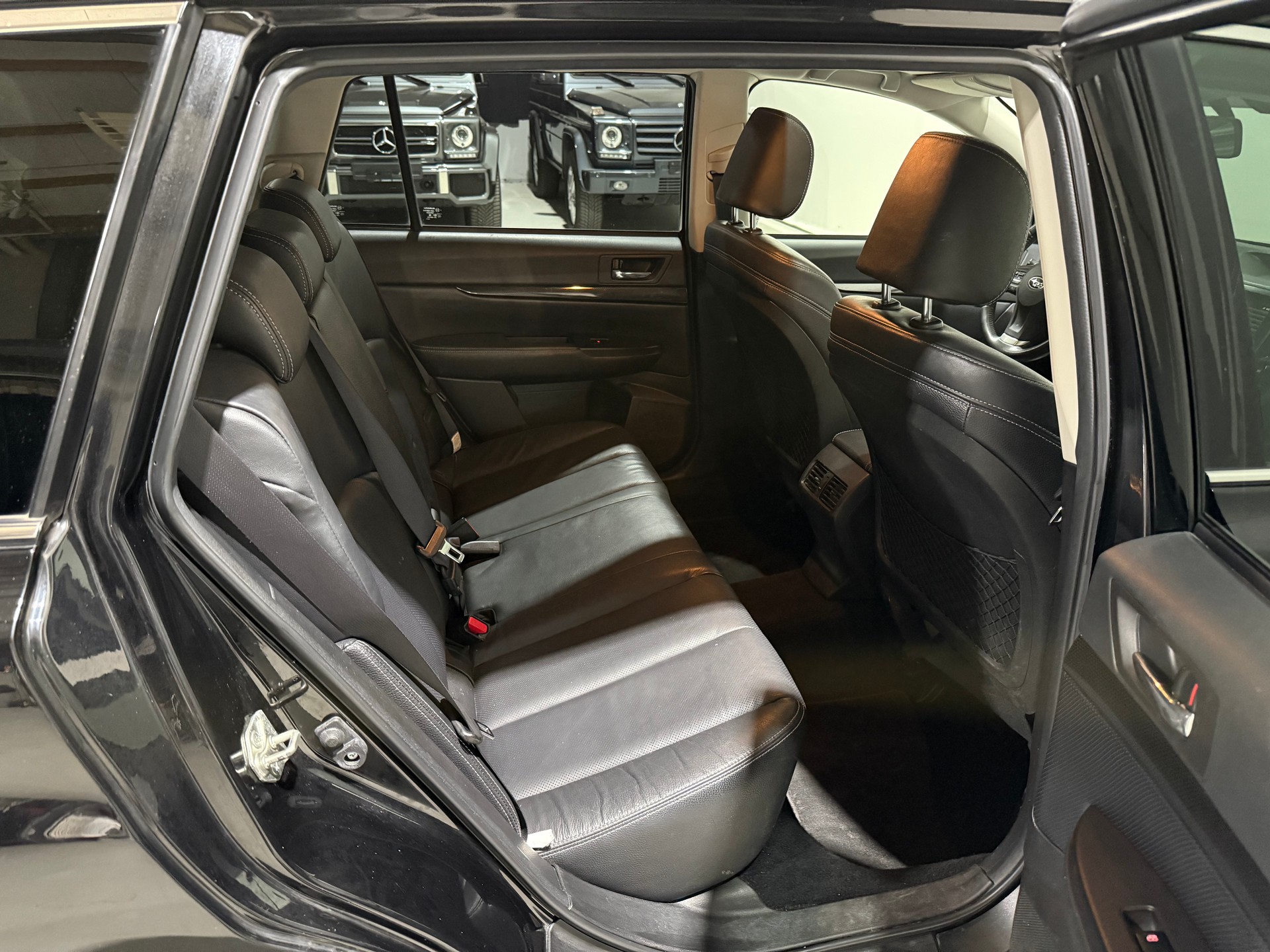 SUBARU Legacy 2.5i Limited S AWD Lineartronic-image-14